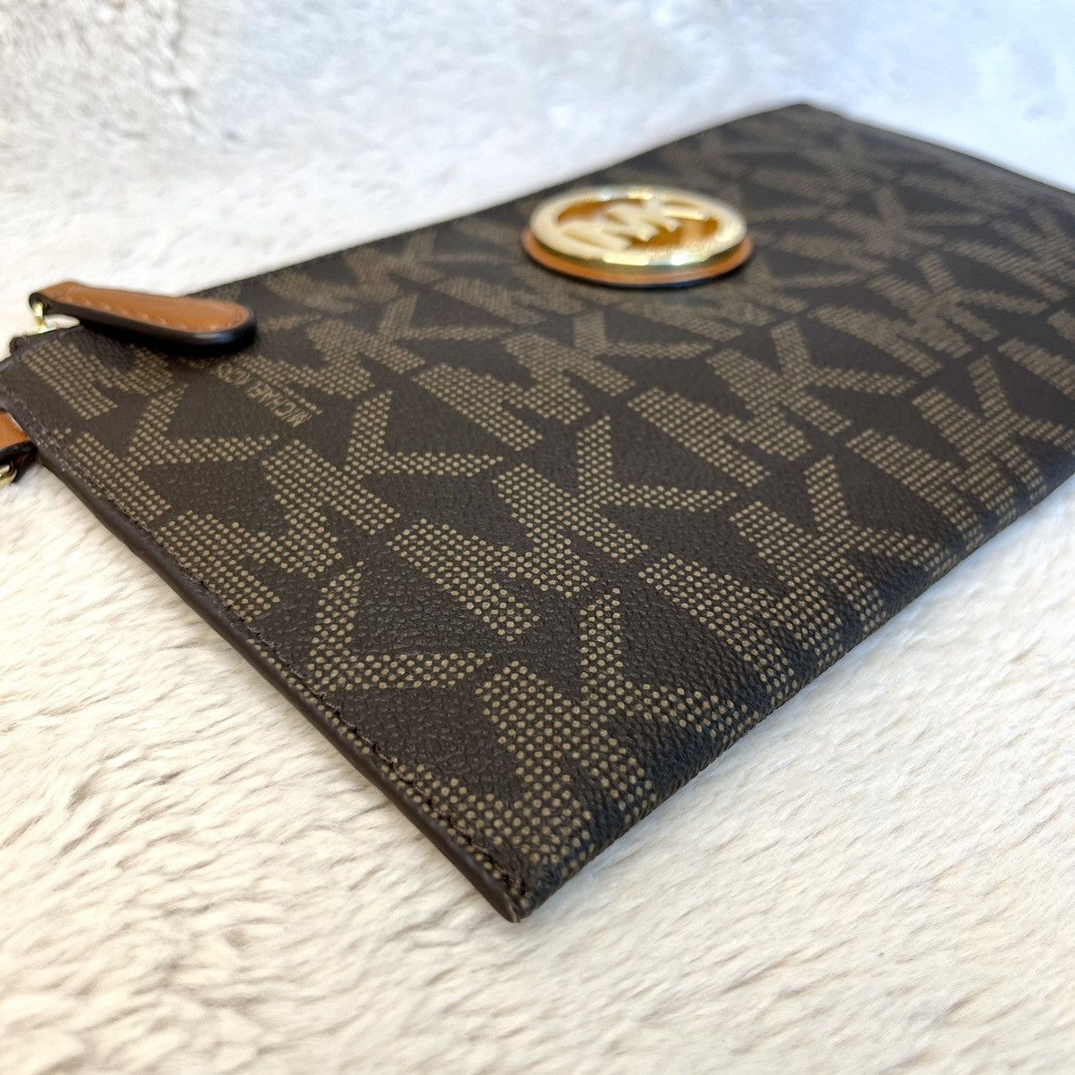 Michael Kors NWT Michael Kors Fulton Monogram Clutch Wristlet Size ONE SIZE - 9 Thumbnail