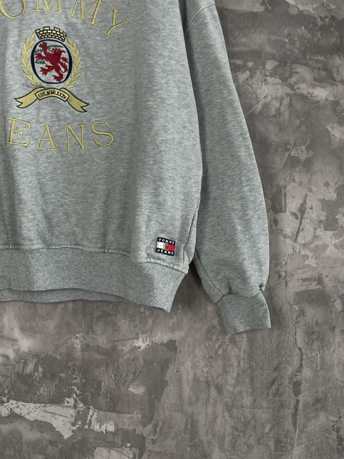 Tommy Hilfiger Tommy Jeans Big Embroidered Logo Baggy Sweatshirt Size S / US 4 / IT 40 - 6 Thumbnail