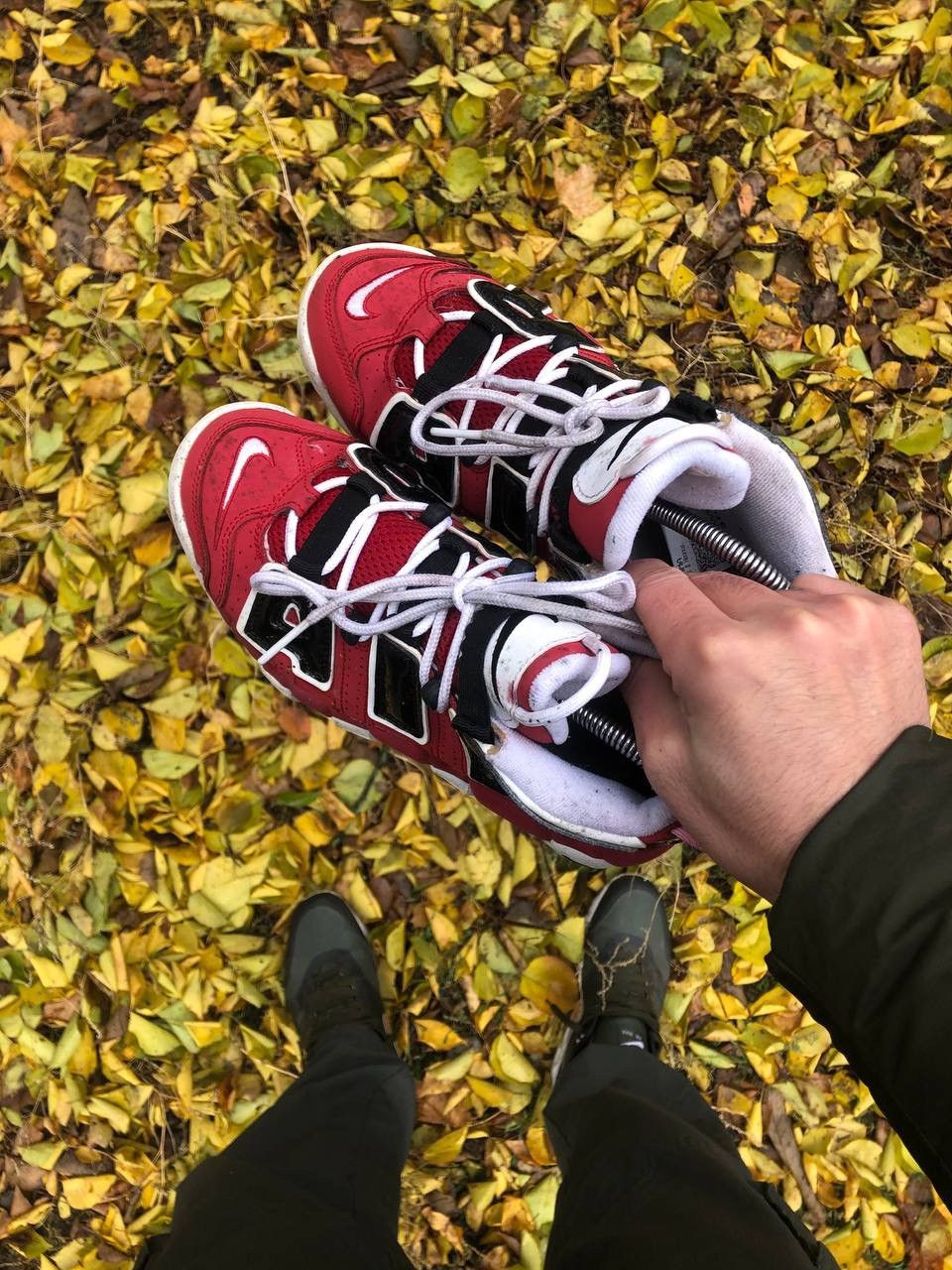 Nike × Vintage VERY RARE NIKE AIR MORE UPTEMPO CHICAGO BULLS 1996 SNEAKERS Size US 6.5 / EU 39-40 - 6 Thumbnail