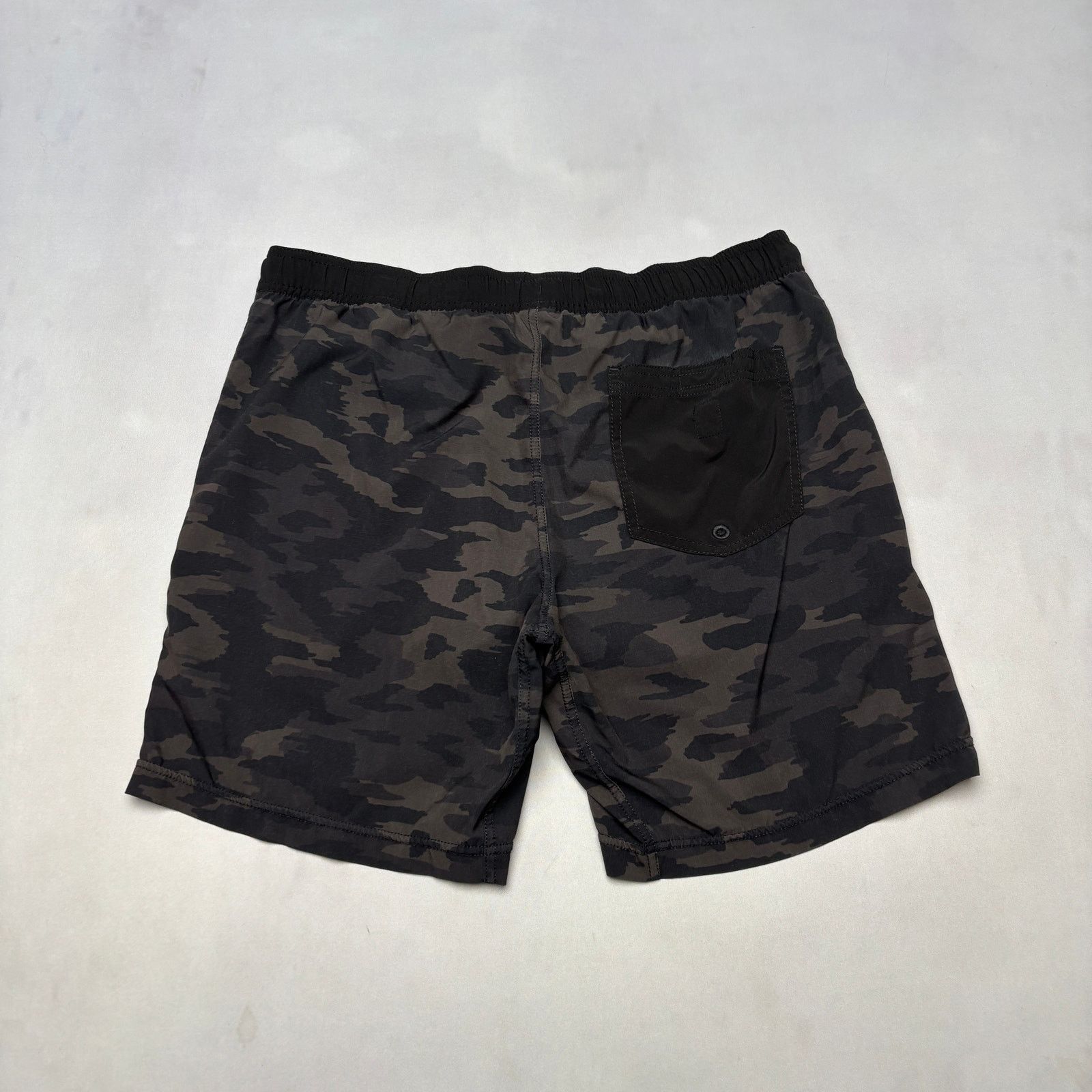 Vuori Vuori Kore Camo Yoga 7" Athletic Shorts Men's 35 Sportswear Size US 35 - 3 Thumbnail