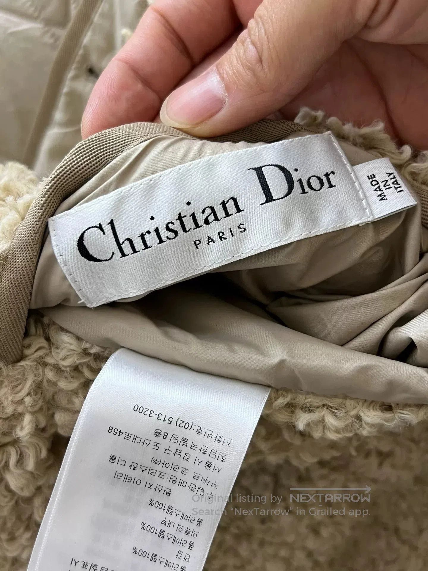 Dior reversible dior quilted coat in beige. Size US XS / EU 42 / 0 - 6 Thumbnail