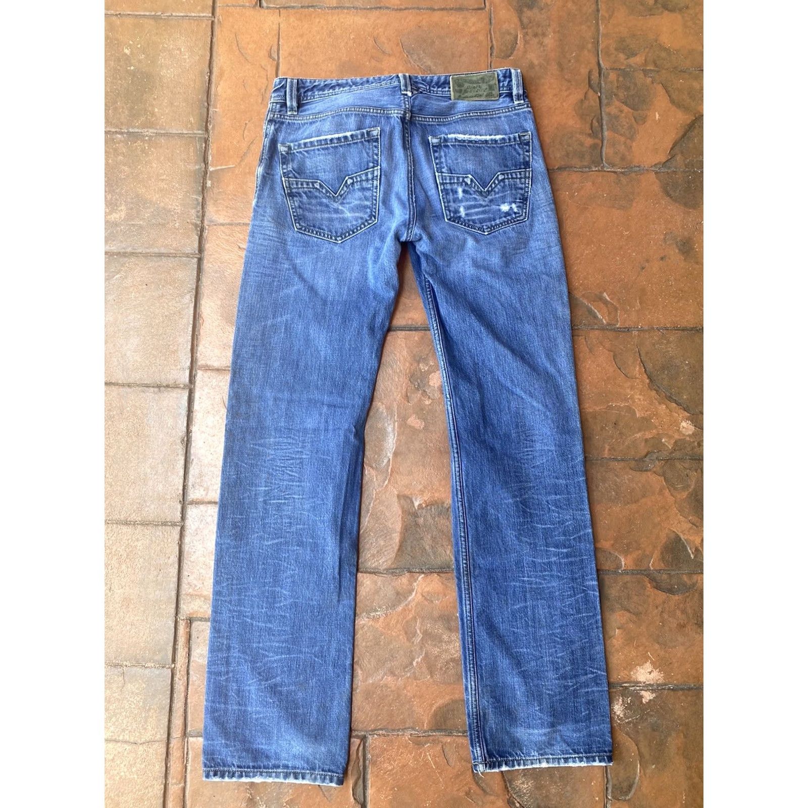 Diesel Diesel Larkee Jeans Button Fly Distressed Straight Blue 28x32 Men Regular Jeans Size US 30 / EU 46 - 4 Thumbnail
