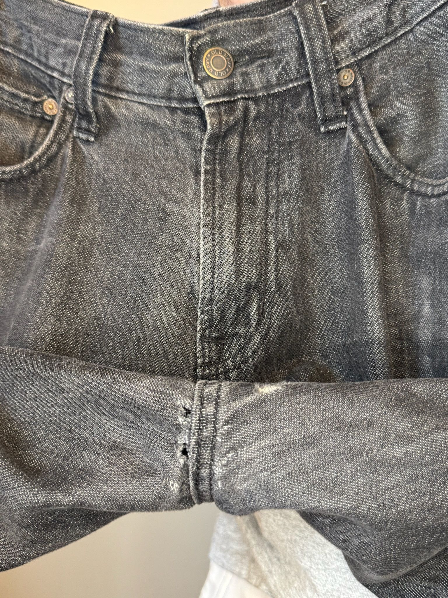 Old Navy Old Navy Vintage-Style Faded Black Jeans (31x30) Size US 30 / EU 46 - 3 Thumbnail