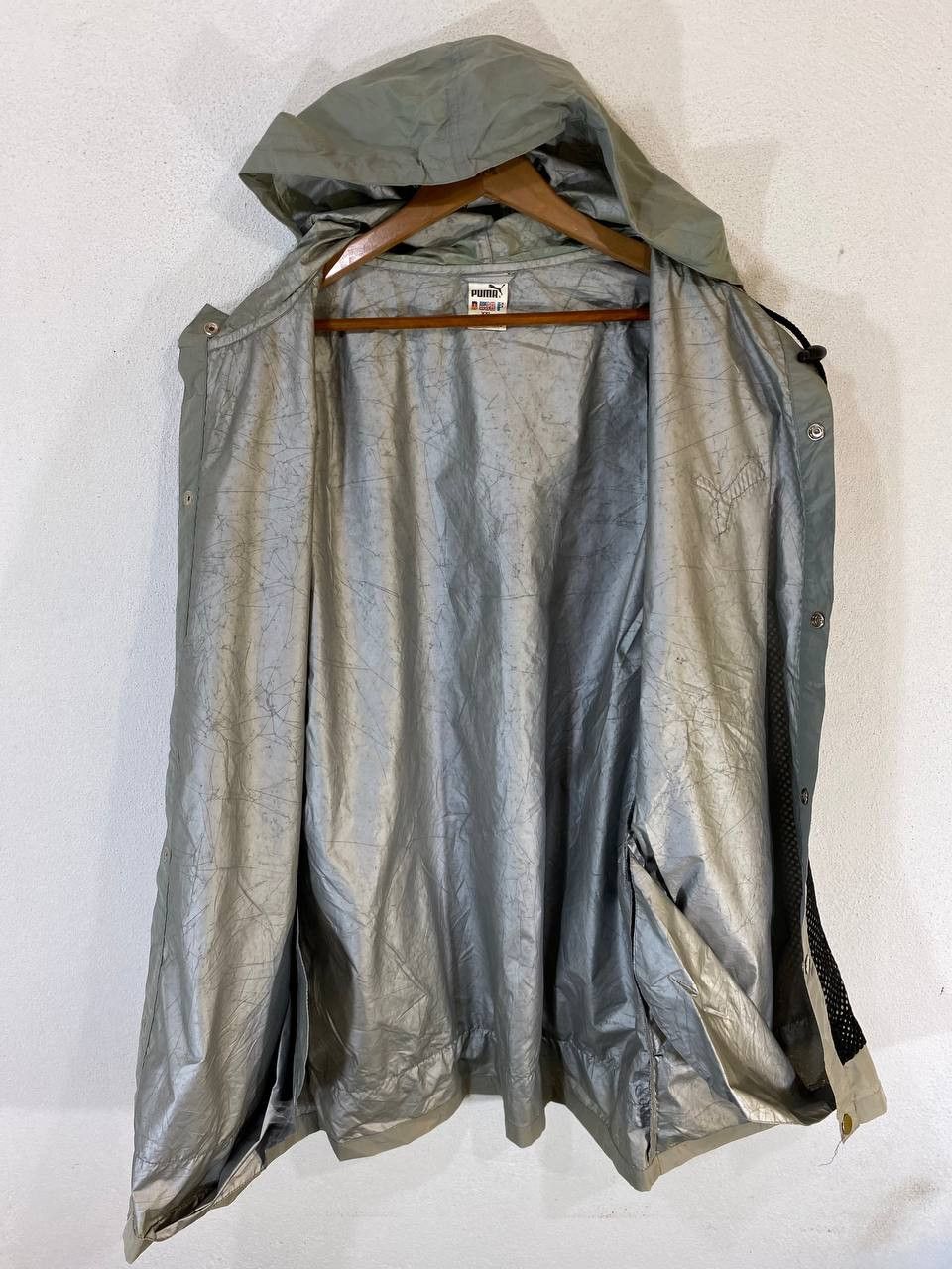 Puma vintage puma light jacket big logo back netting design Size US XXL / EU 58 / 5 - 5 Thumbnail