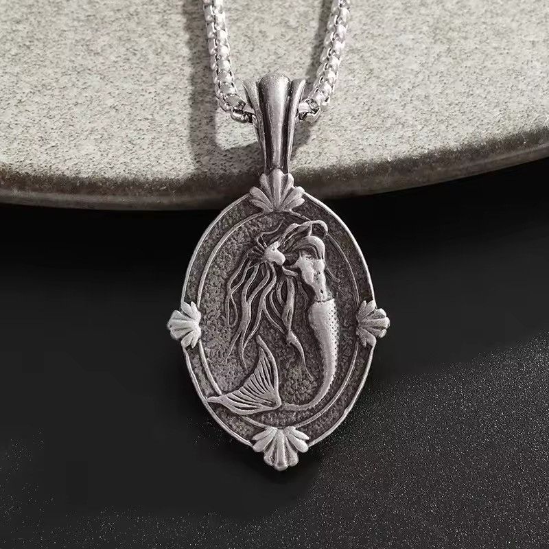 Jewelry Retro Silver Mermaid Goddess Medal Pendant Necklace Size ONE SIZE - 1 Thumbnail