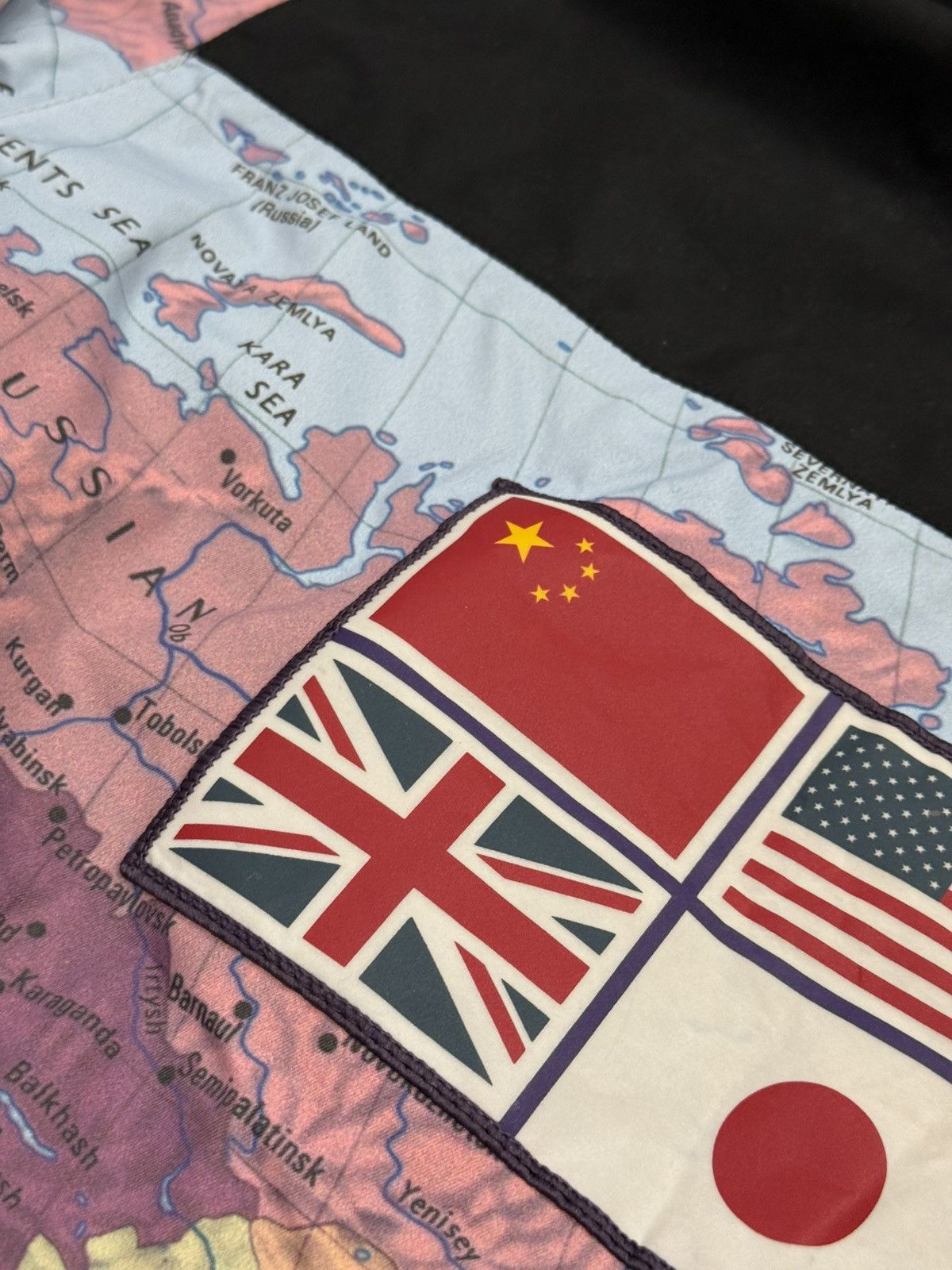 Supreme × The North Face Supreme/TNF Atlas World Map Expedition Mountain Jacket Size US L / EU 52-54 / 3 - 19 Thumbnail