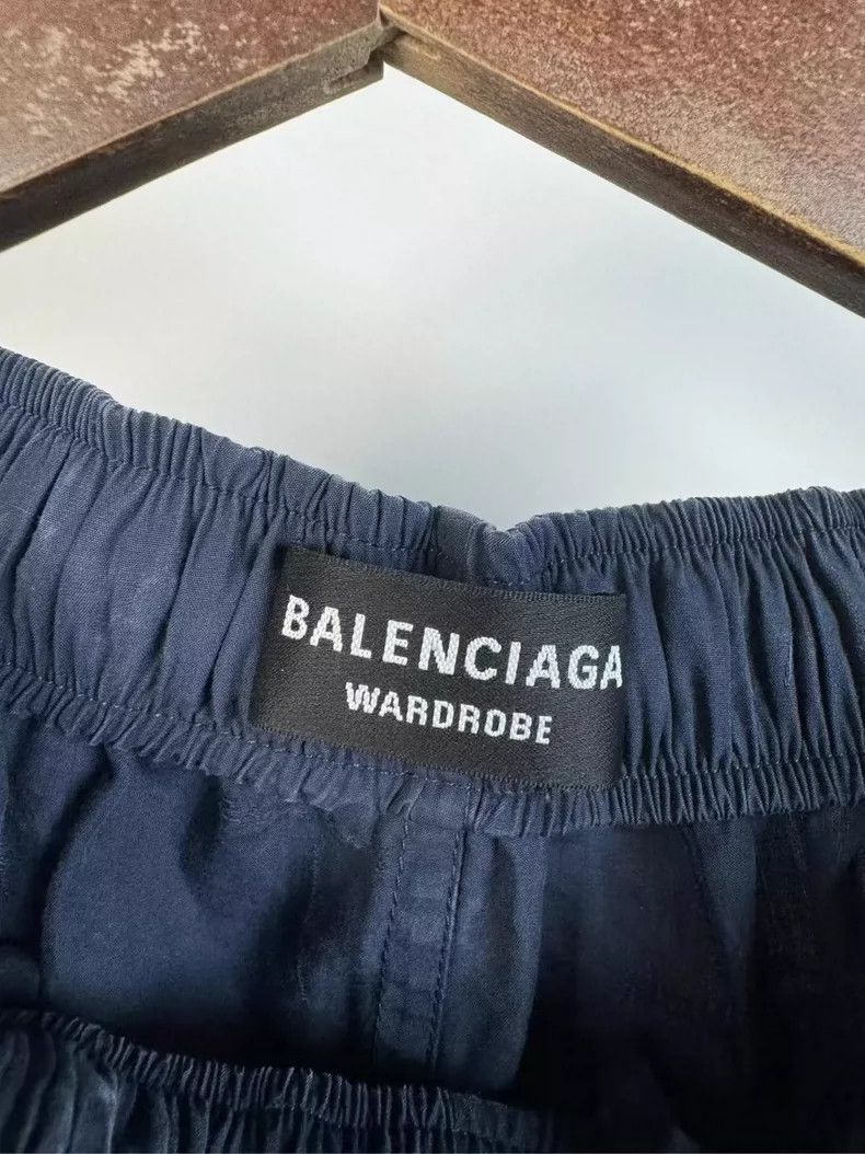 Balenciaga Balenciaga size 44 Bullet screen shorts Size US 28 / EU 44 - 3 Thumbnail