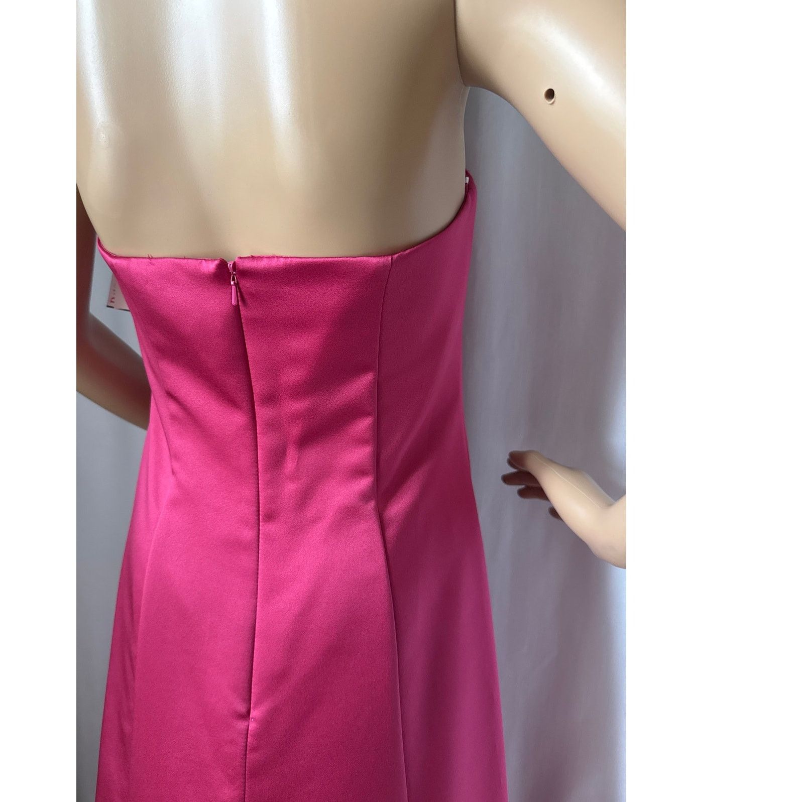 Other NWT David's Bridal strapless A line satin column maxi gown 8 Size M / US 6-8 / IT 42-44 - 14 Thumbnail