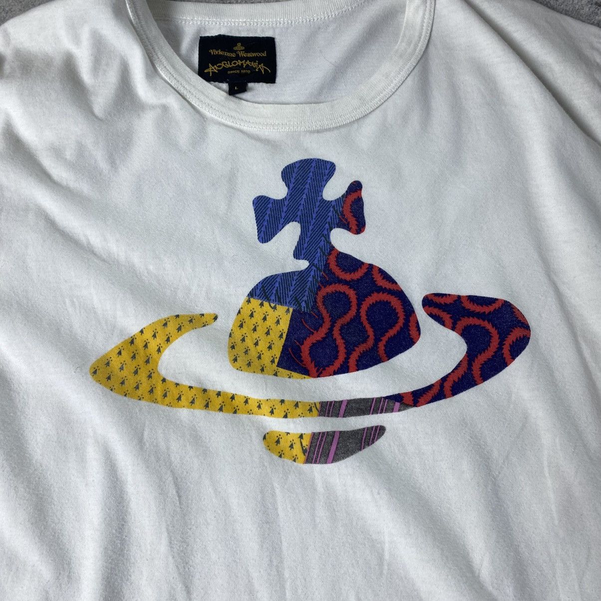 Vivienne Westwood Vivienne Westwood Big Logo White Size US L / EU 52-54 / 3 - 4 Thumbnail