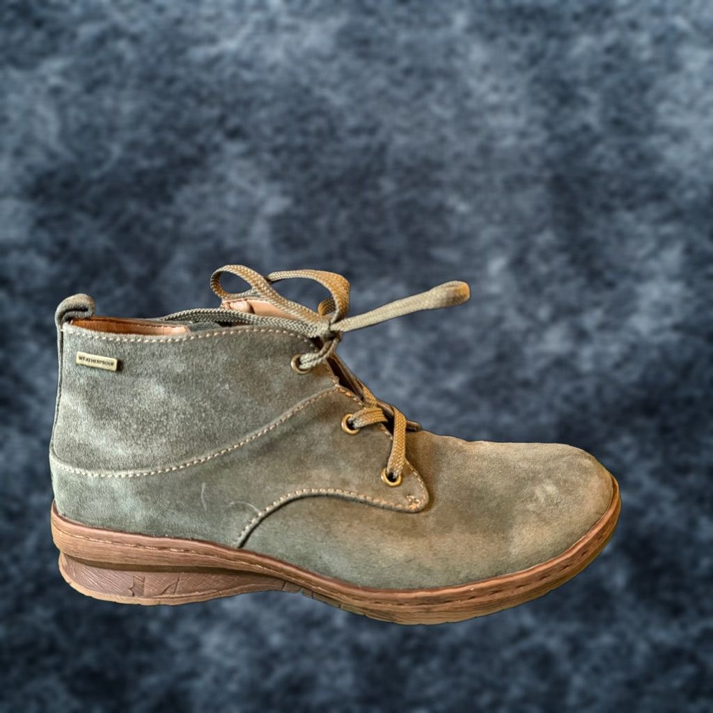 Vintage Comfortiva Align Olive Green Suede Weatherproof Ankle Boots Side Zip Womens 7M Size US 7 / IT 37 - 1 Thumbnail