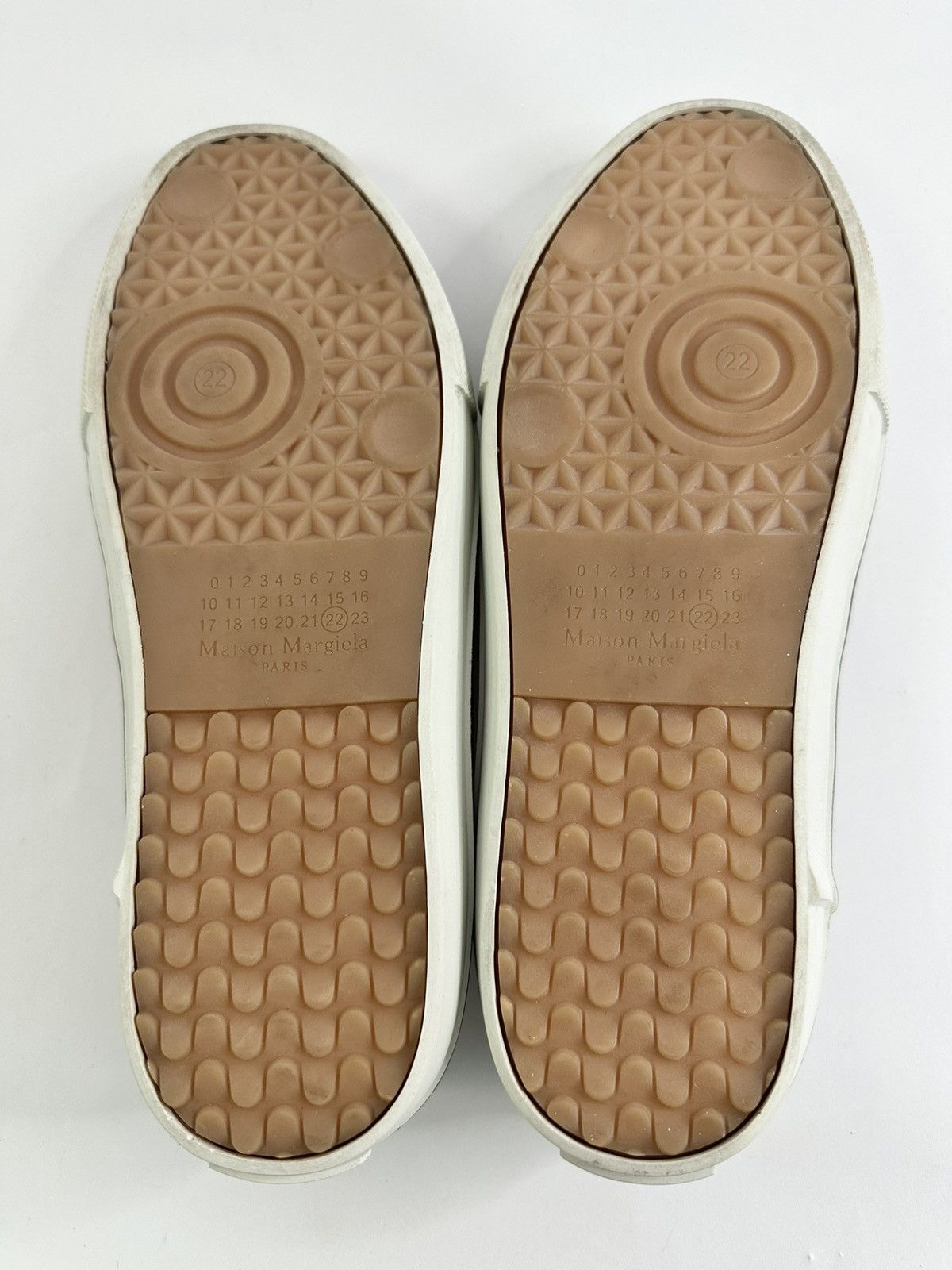 Maison Margiela MAISON MARGIELA MARY JANE TRAINERS size 38 Size US 8 / IT 38 - 8 Thumbnail