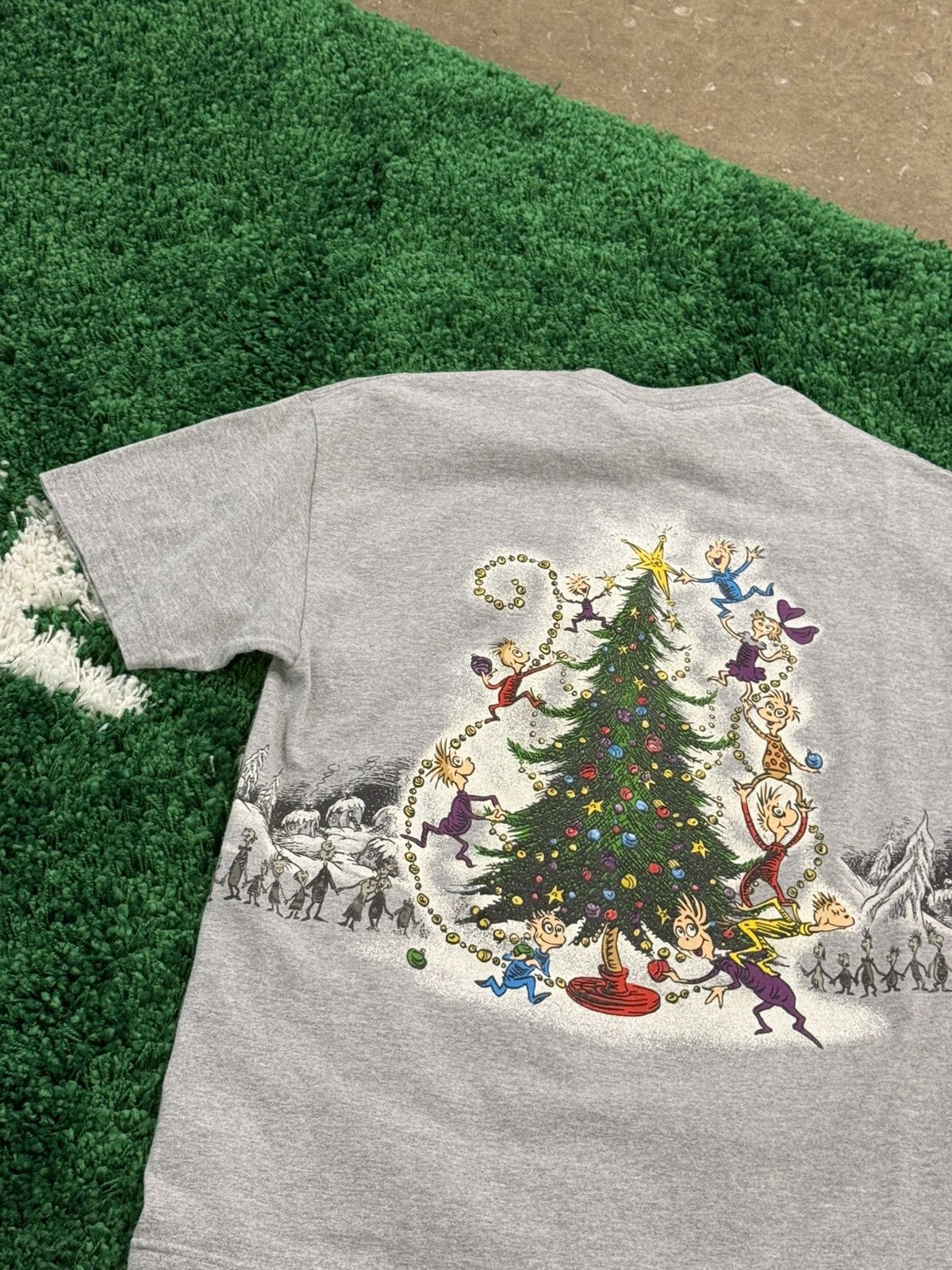 Vintage RARE Grinch All Over Print Puff Whoville Tee Sz. Large GRAIL Size US L / EU 52-54 / 3 - 7 Thumbnail