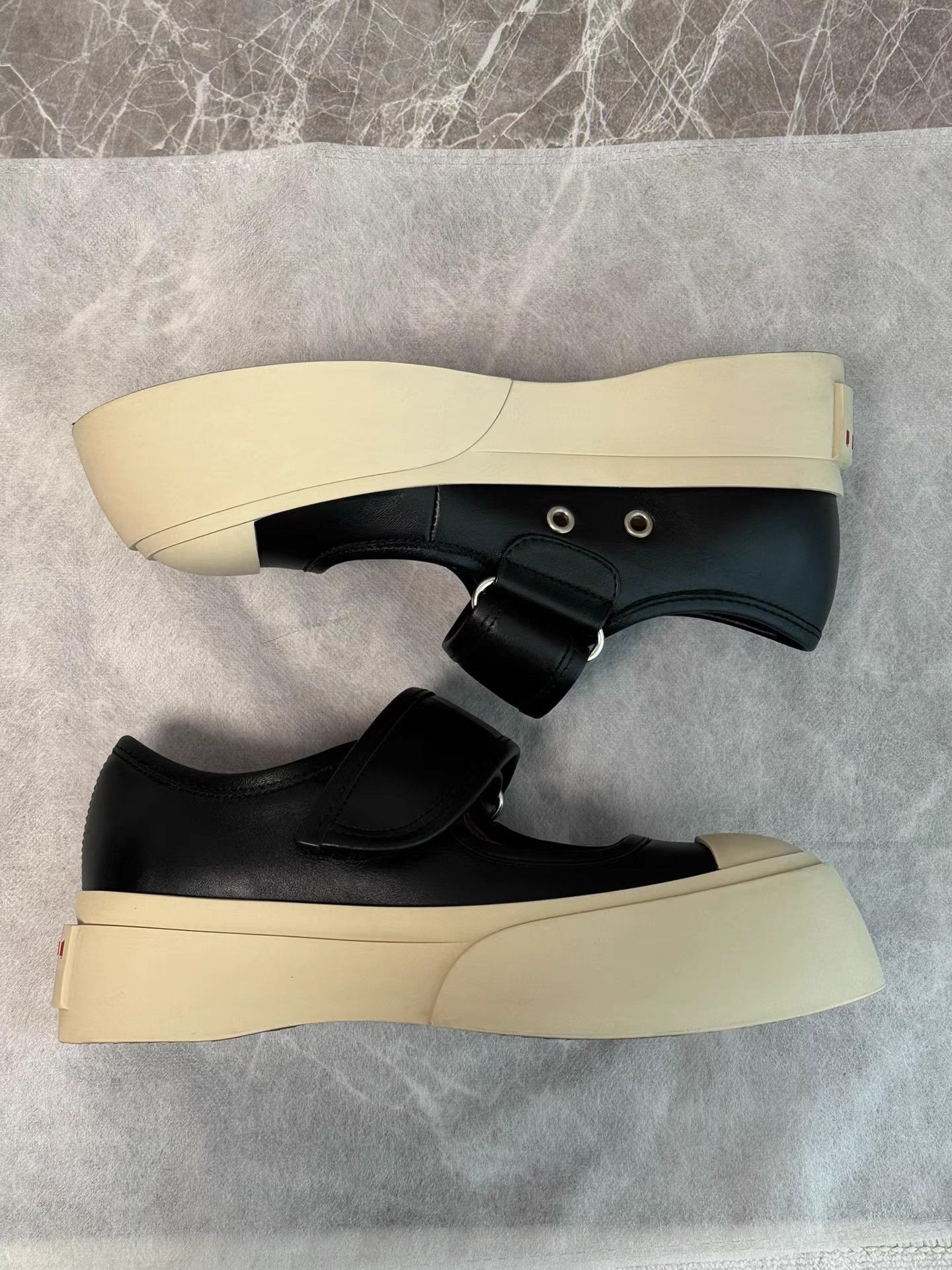 Marni Marni Black Velcro Strap Platform Sneakers K6 Size US 5 / IT 35 - 6 Thumbnail