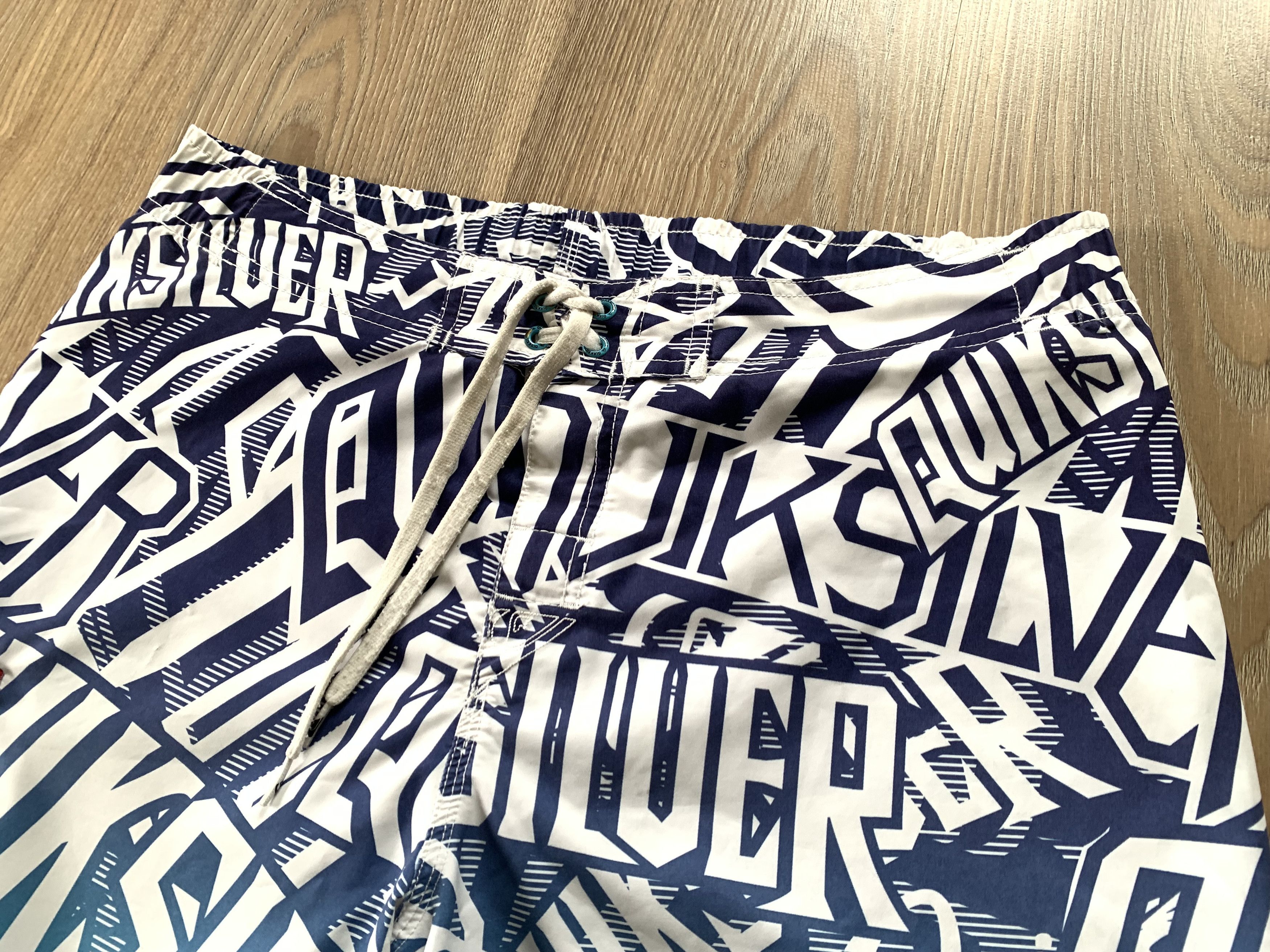 Quicksilver Quicksilver Beach Swim Shorts Size US 34 / EU 50 - 4 Thumbnail