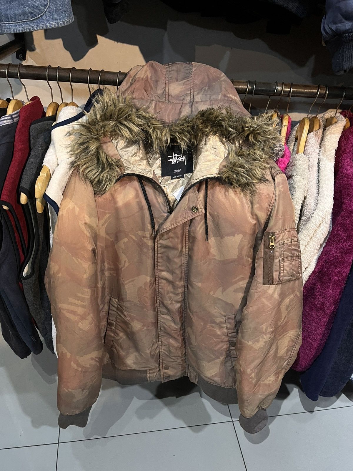 Stussy Stussy Down Jacket Cammouflage Size US L / EU 52-54 / 3 - 1 Thumbnail