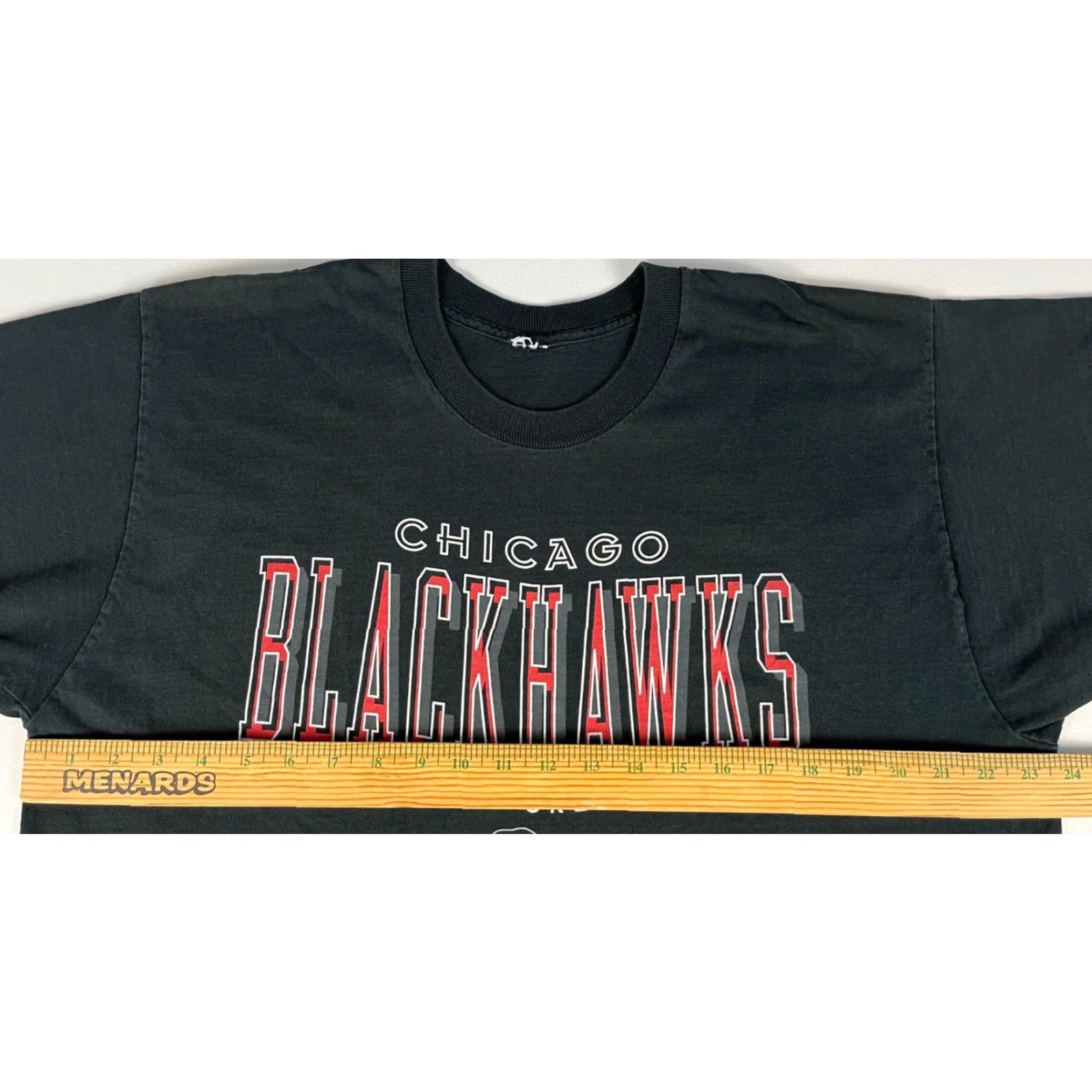 NHL VINTAGE Men's Chicago Blackhawks T-Shirt 90s 1990s Single Stitch XL Black Logo Crew Neck Short Sleeve Shirt Mens Size US XL / EU 56 / 4 - 7 Thumbnail