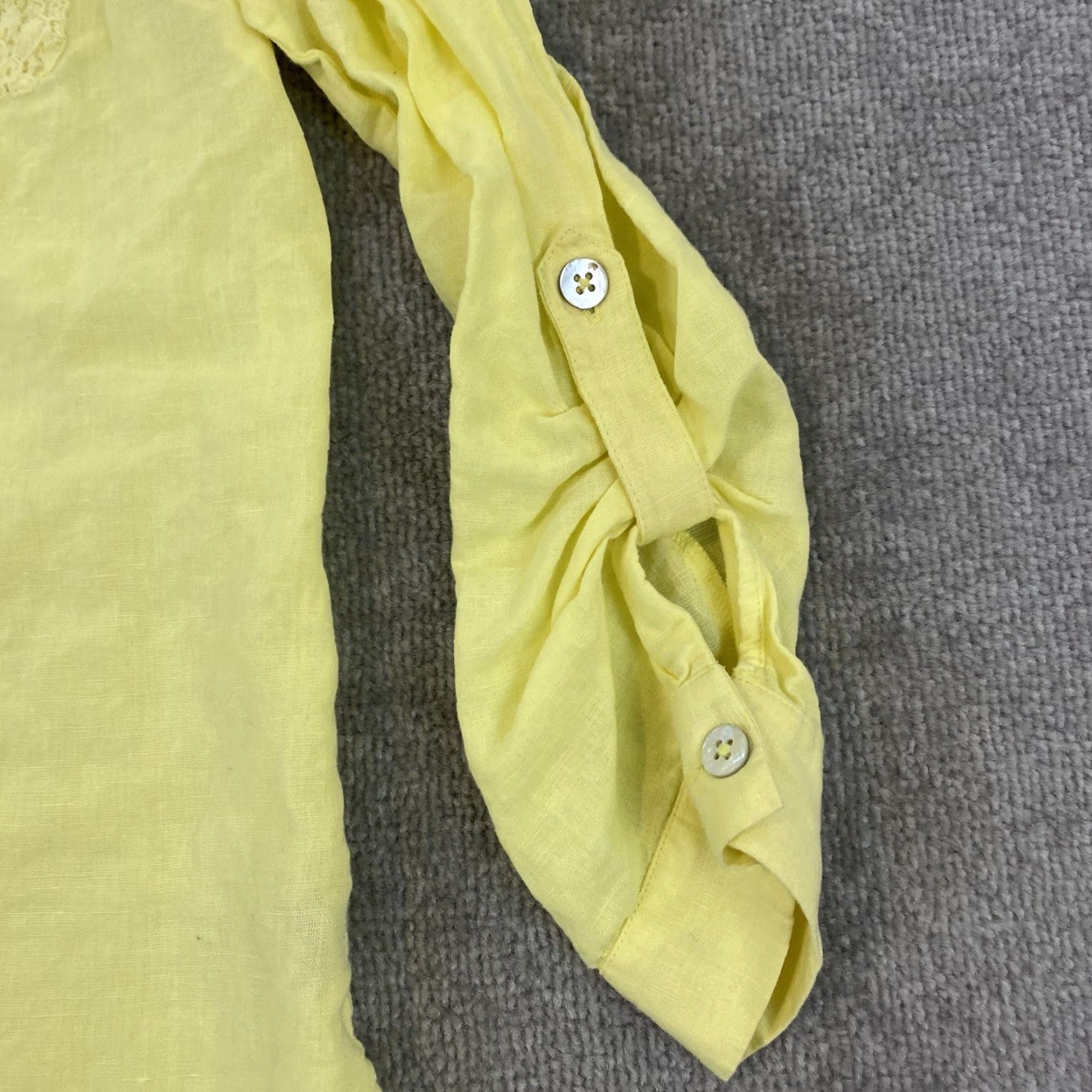 Soft Surroundings SOFT SURROUNDINGS Shirt Womens Small Yellow Surfspray Tunic Top Floral Roll Tab Sleeve Button-Up Size S / US 4 / IT 40 - 3 Thumbnail