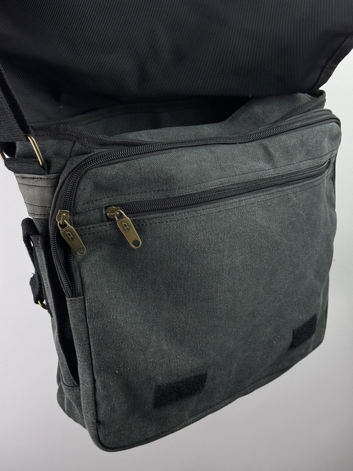 Diesel Vintage Y2K Diesel Shoulder / Crossbody Bag Black Size ONE SIZE - 11 Thumbnail