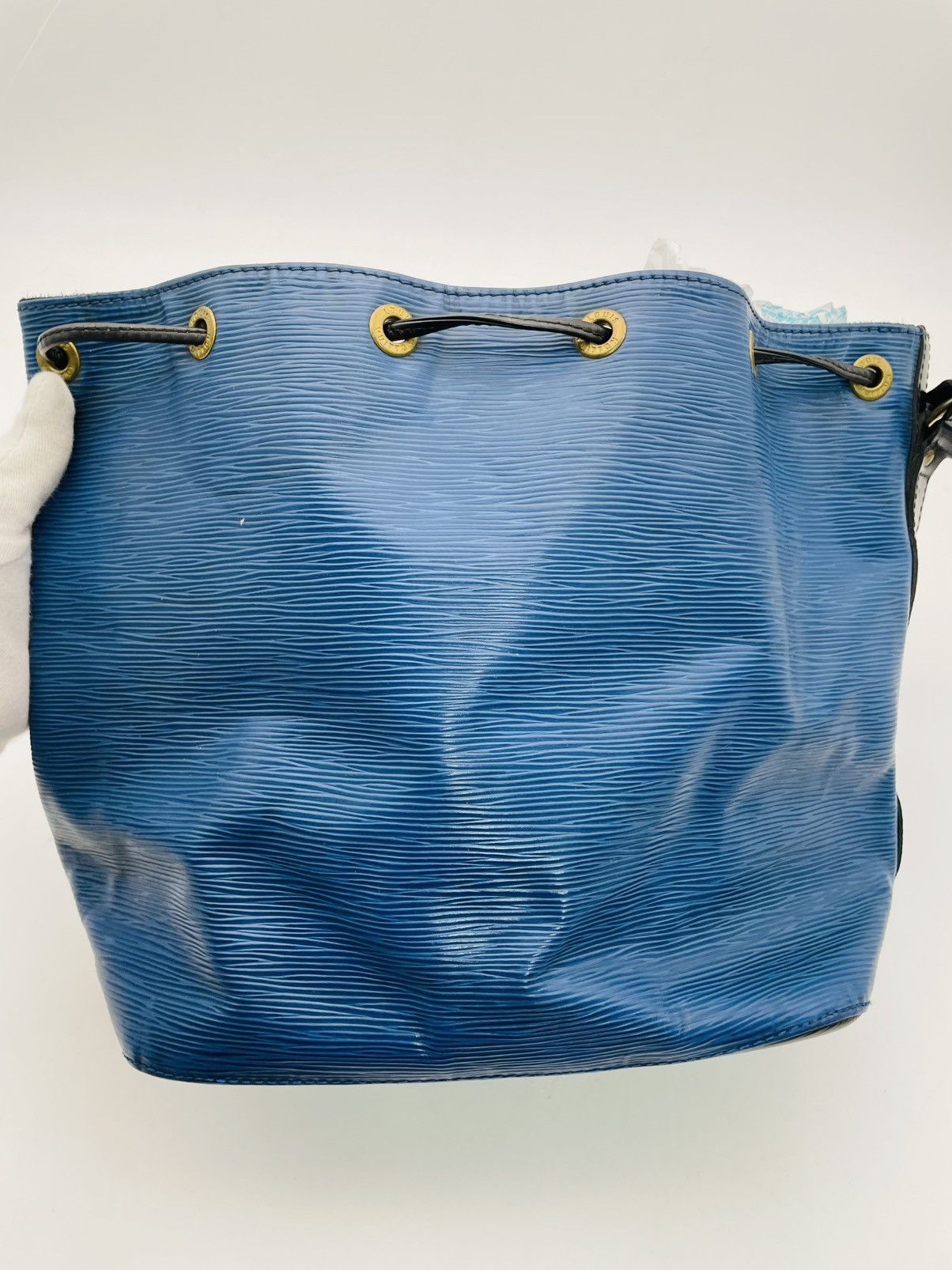 Louis Vuitton Louis Vuitton Epi Noe Blue Black Leather Shoulder Bag Size ONE SIZE - 6 Thumbnail