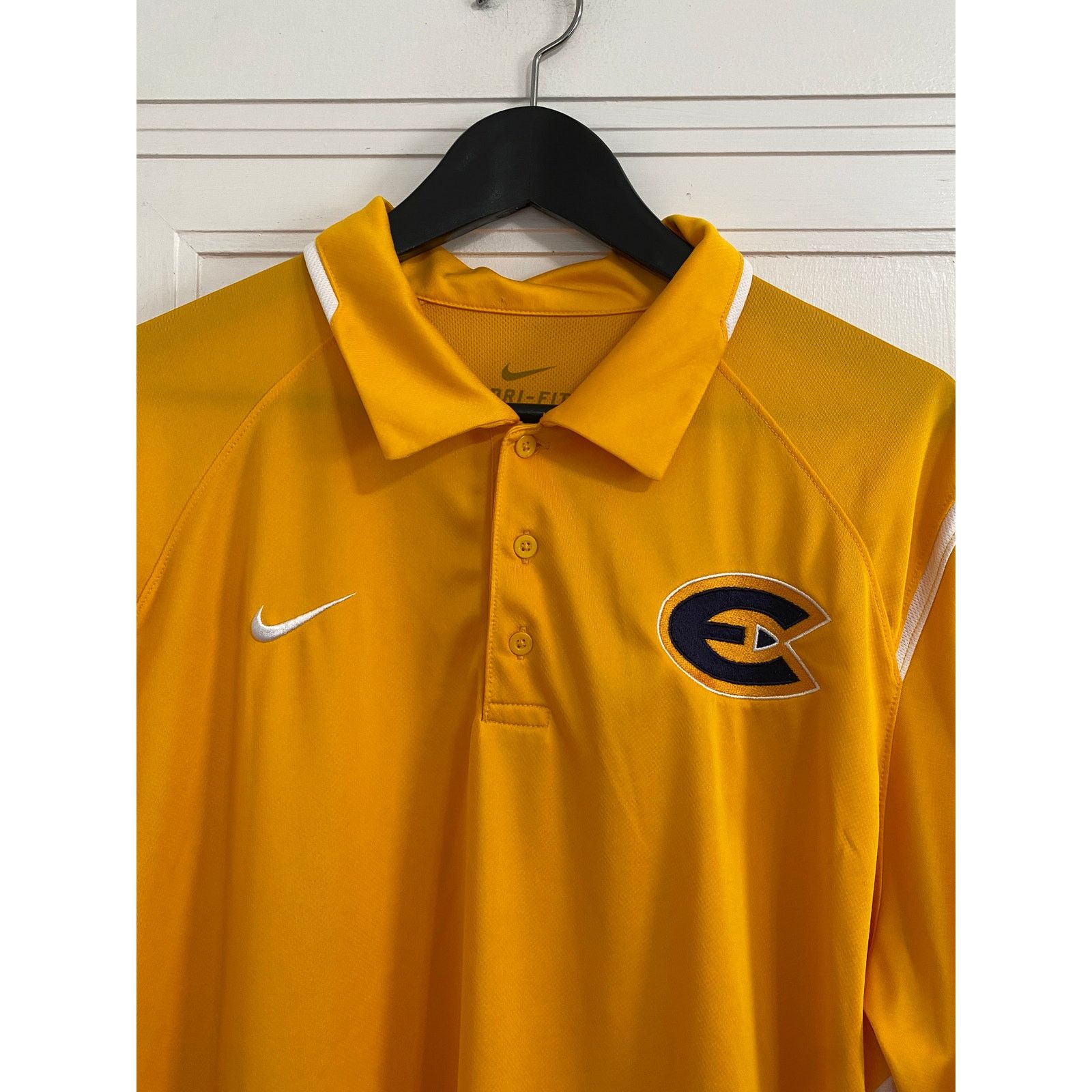 Nike UW Eau Claire BluGolds Nike Dri-Fit Golf Polo Size XL Size US XL / EU 56 / 4 - 2 Thumbnail