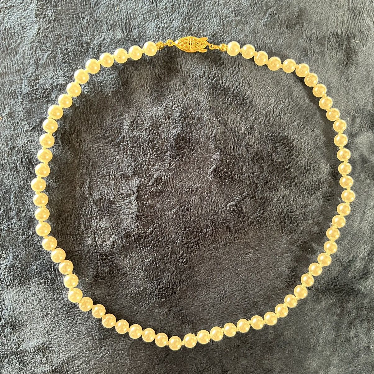 Vintage Vintage 6mm hand knotted white glass pearl necklace Size ONE SIZE - 5 Thumbnail