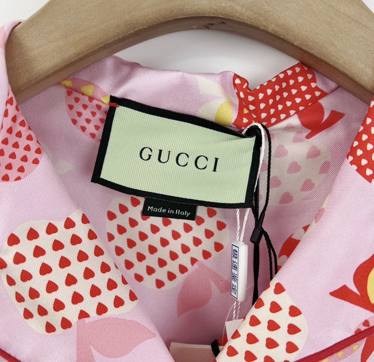 Gucci Gucci/Pink Heart Apple All-Over Print Long Sleeve Shirt K12 Size XS / US 0-2 / IT 36-38 - 3 Thumbnail