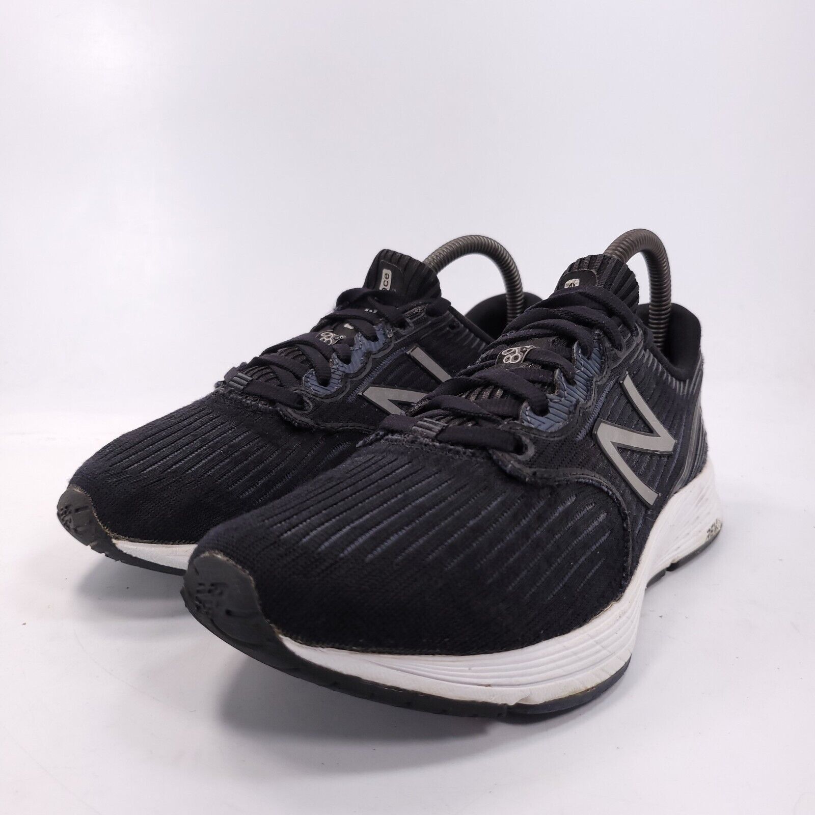 New Balance New Balance 890 Athletic Shoe Womens Size 7.5 Black White Size US 7.5 / IT 37.5 - 1 Thumbnail