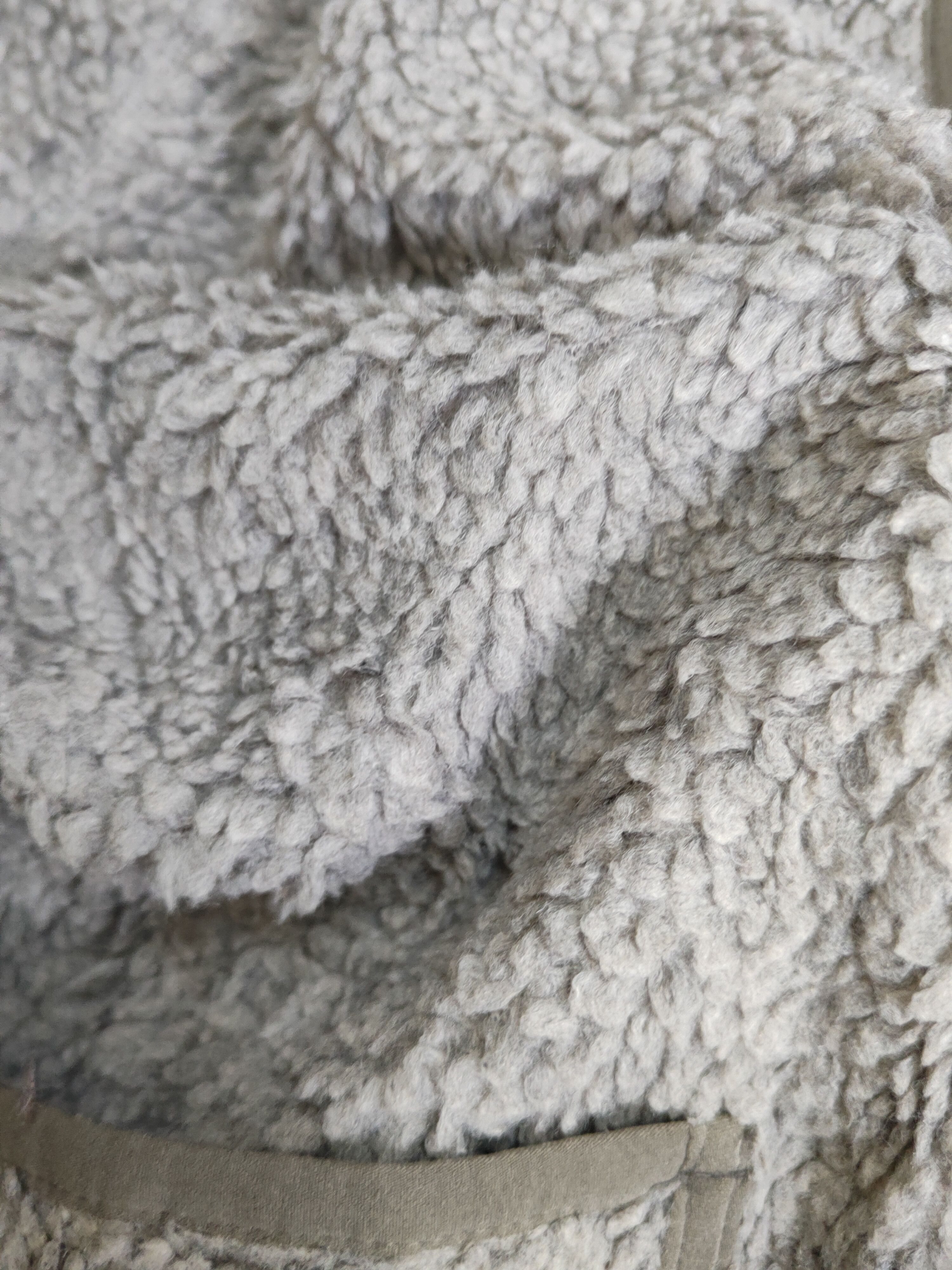 Billabong × Vintage Super Rare Billabong Gray Fur Faux Sweater Size US S / EU 44-46 / 1 - 12 Thumbnail