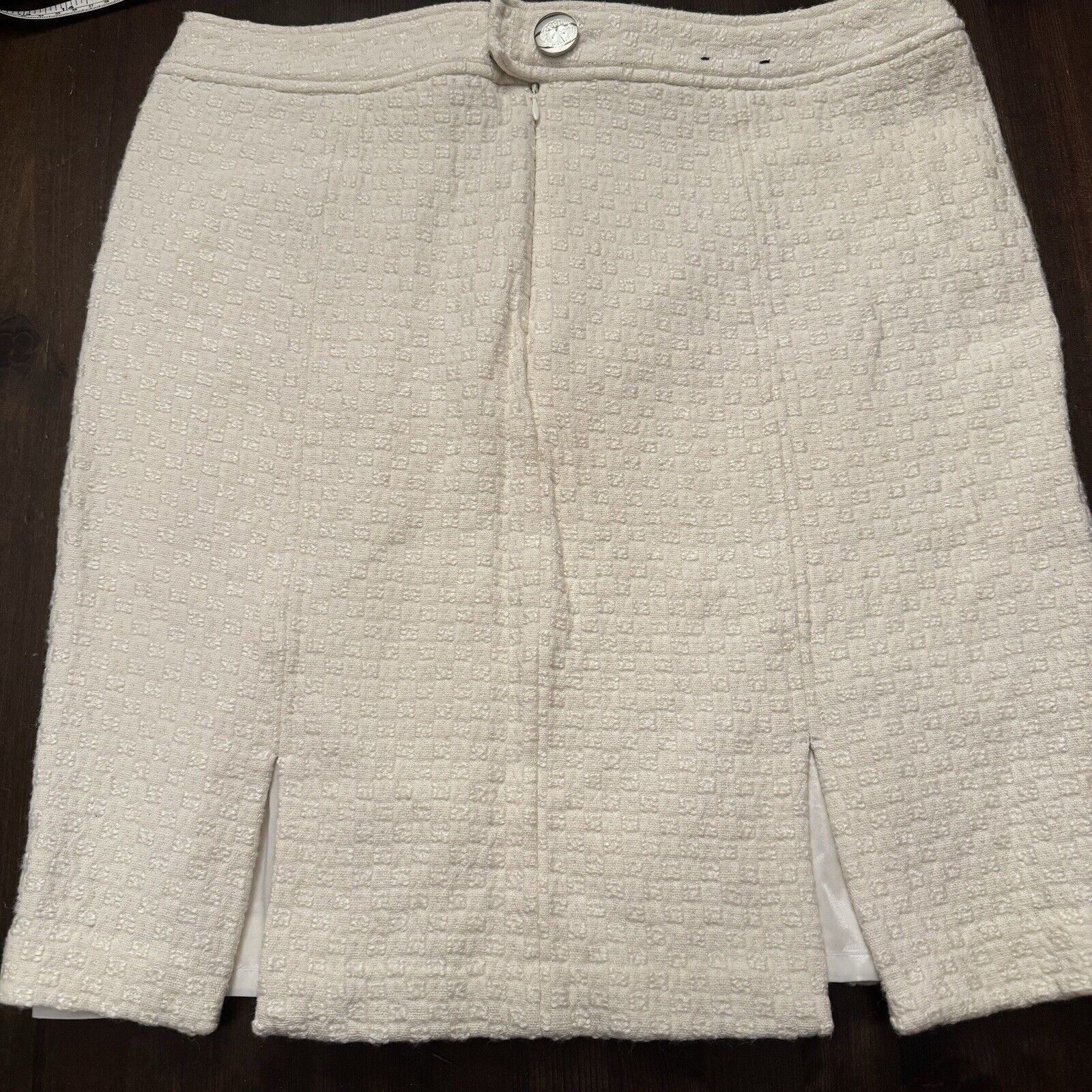 Banana Republic Banana Republic Size 14 Lined Winter White Pencil Skirt Size 36" / US 14 / IT 50 - 2 Thumbnail