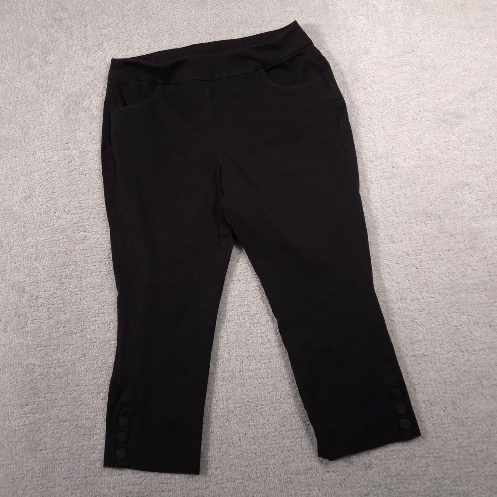 Soft Surroundings Soft Surroundings Pants Womens Petite Medium Black Pull On Cropped Tapered Knit Elastic Waist Pockets Button Hem 20in Inseam Size 32" / US 10 / IT 46 - 2 Thumbnail