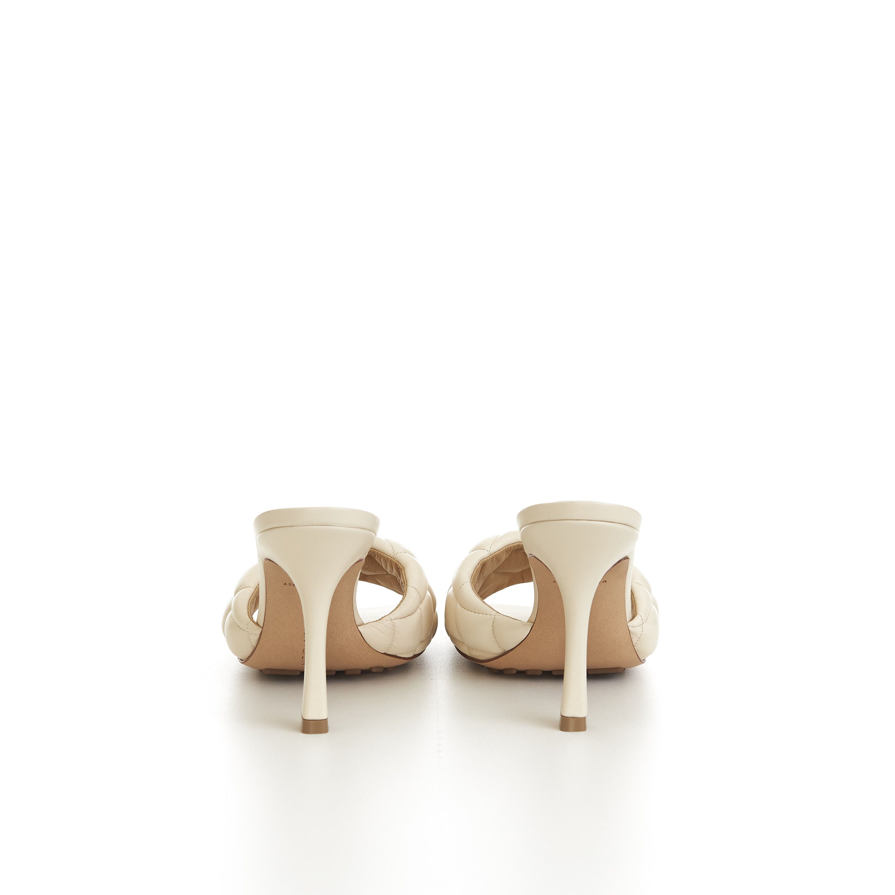 Bottega Veneta Padded Mules In Seasalt White Quilted Leather Size US 10.5 / IT 40.5 - 7 Thumbnail
