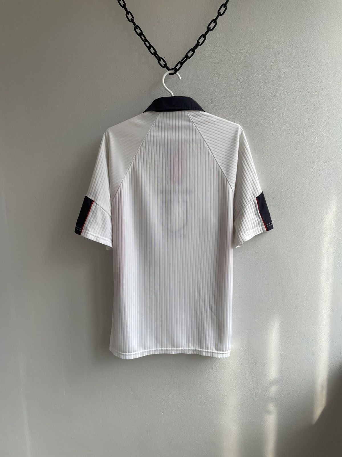 Vintage ENGLAND 1998 1999 Home Football Shirt Soccer Jersey Umbro Size US L / EU 52-54 / 3 - 11 Thumbnail