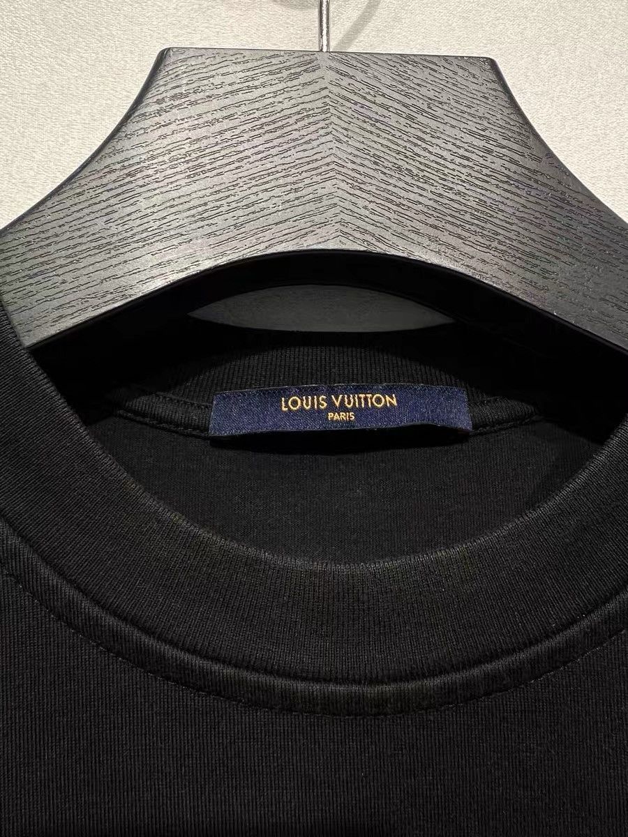 Louis Vuitton Louis Vuitton x NBA T - Shirt Size US M / EU 48-50 / 2 - 3 Thumbnail