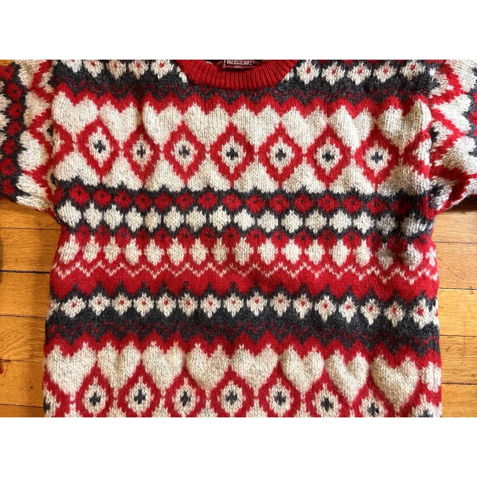 Nordstrom VINTAGE Nordstrom Shetland Wool Fair Isle Sweater Women’s Large Red White Size L / US 10 / IT 46 - 3 Thumbnail