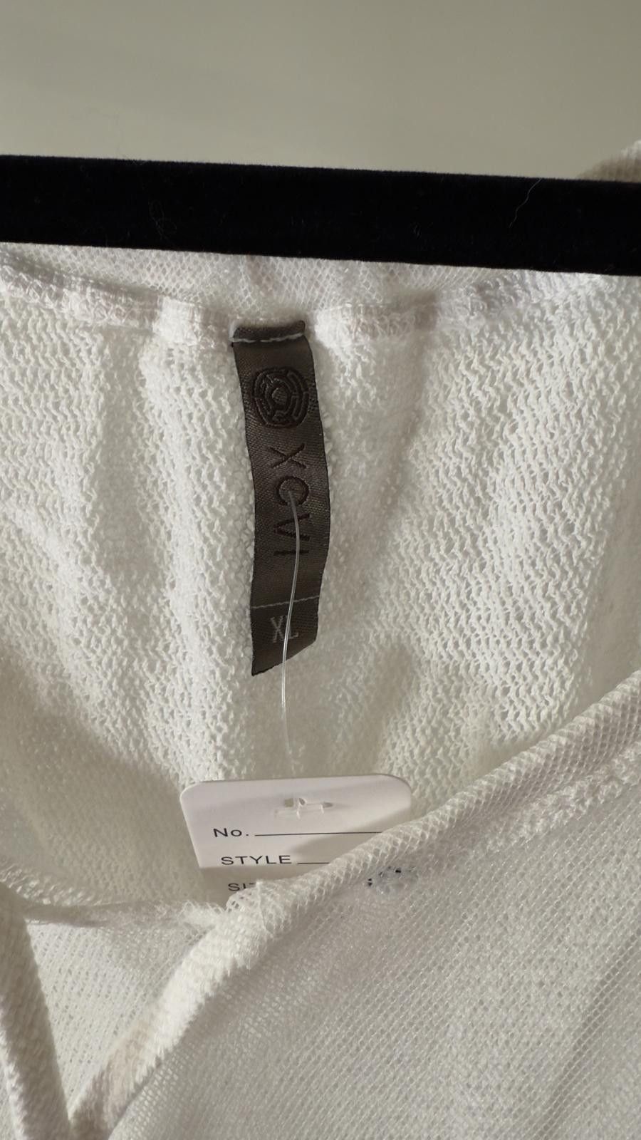 Designer Chic White Lace Tunic - Perfect for Layering Size XL / US 12-14 / IT 48-50 - 3 Thumbnail