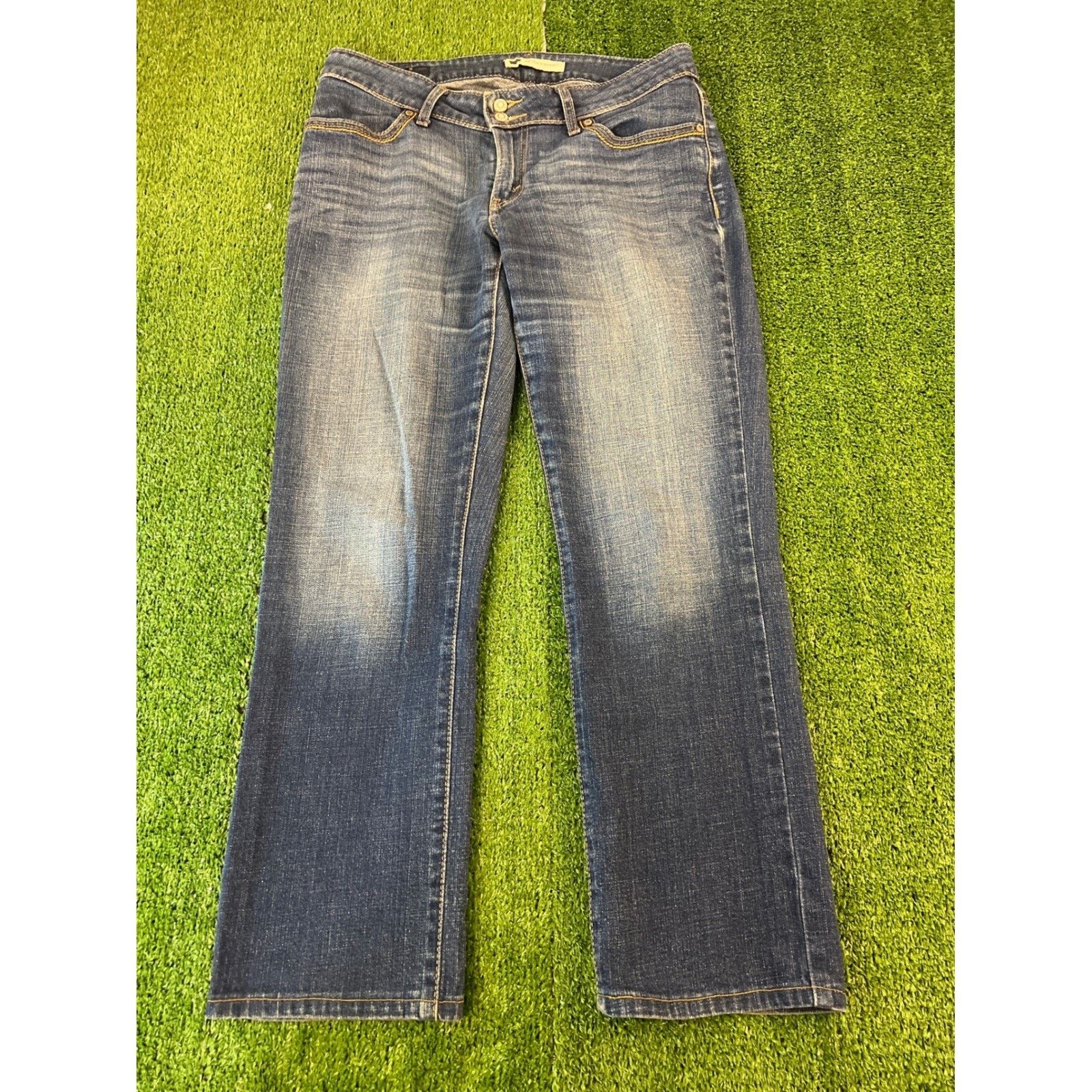 Levi's Levis 529 Curvy Straight Jeans Womens 30X32 Size 30" / US 8 / IT 44 - 1 Thumbnail