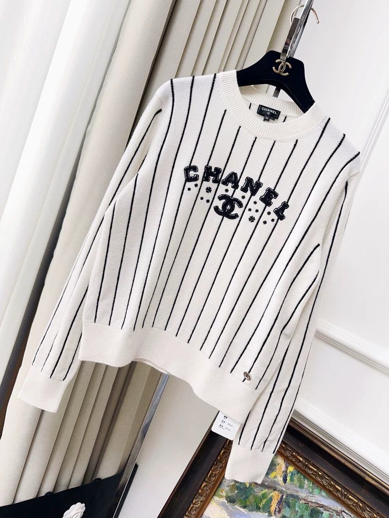 Chanel Chanel 23p preview series white vertical striped cashmere Size XS / US 0-2 / IT 36-38 - 1 Thumbnail