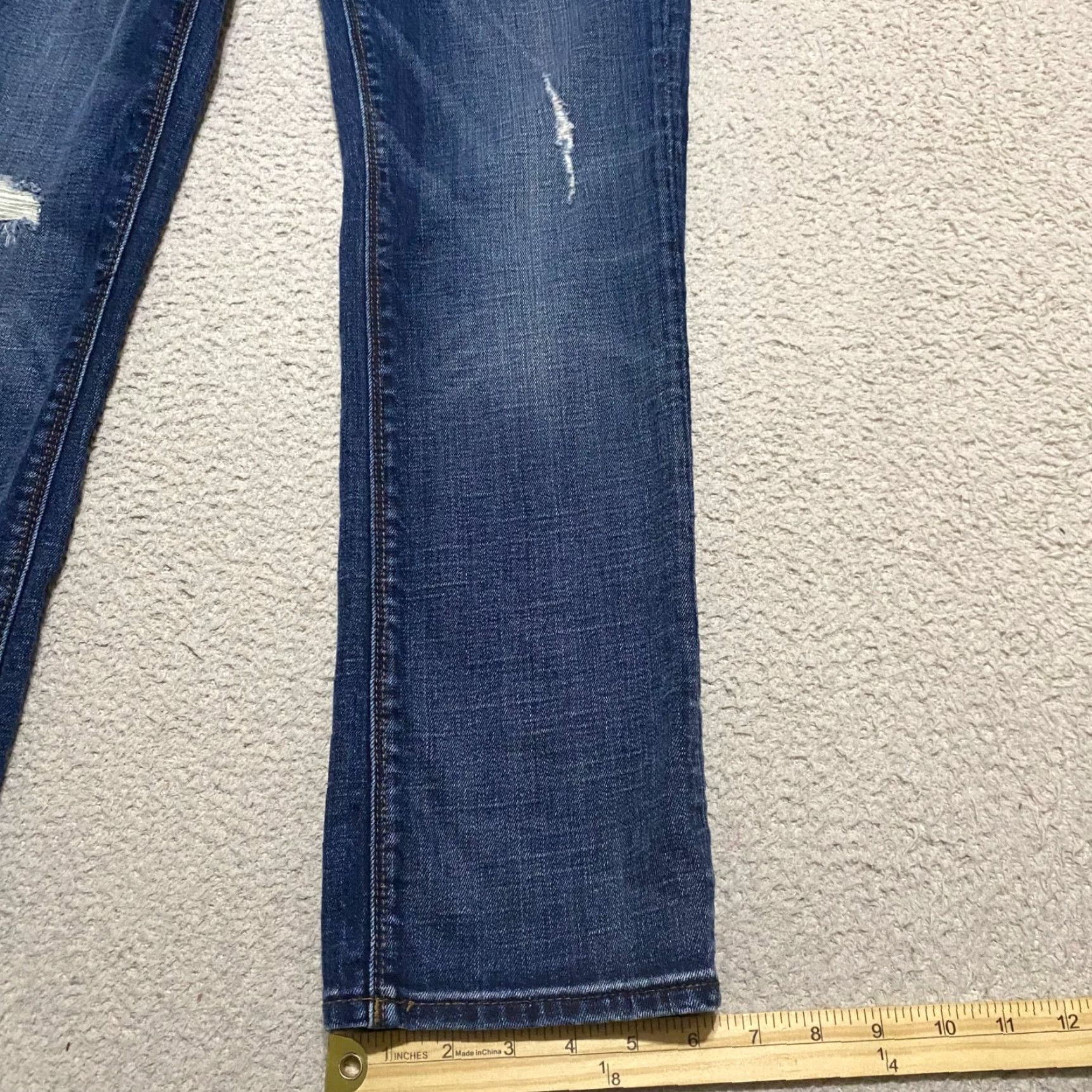 Cult Of Individuality Cult of Individuality Rogan Jeans Capri Women 28 Blue Distressed Low Rise Denim 5-Pocket Solid N/A 2859 Size 28" / US 6 / IT 42 - 6 Thumbnail