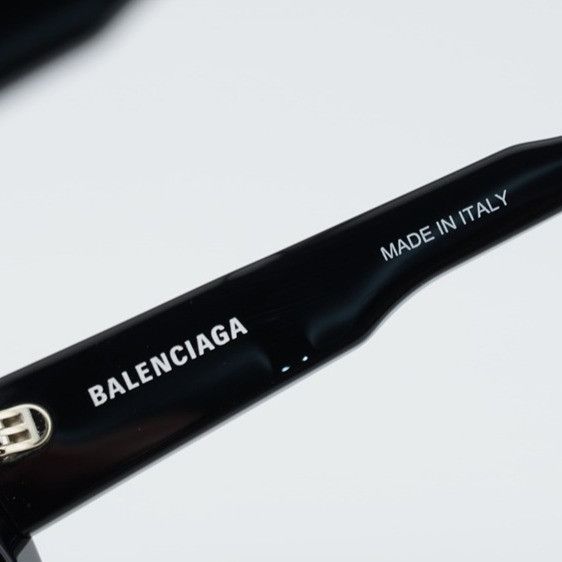 Balenciaga Balenciaga BB0004S 001 Semi Rim Sunglasses Black Shield Size ONE SIZE - 8 Thumbnail