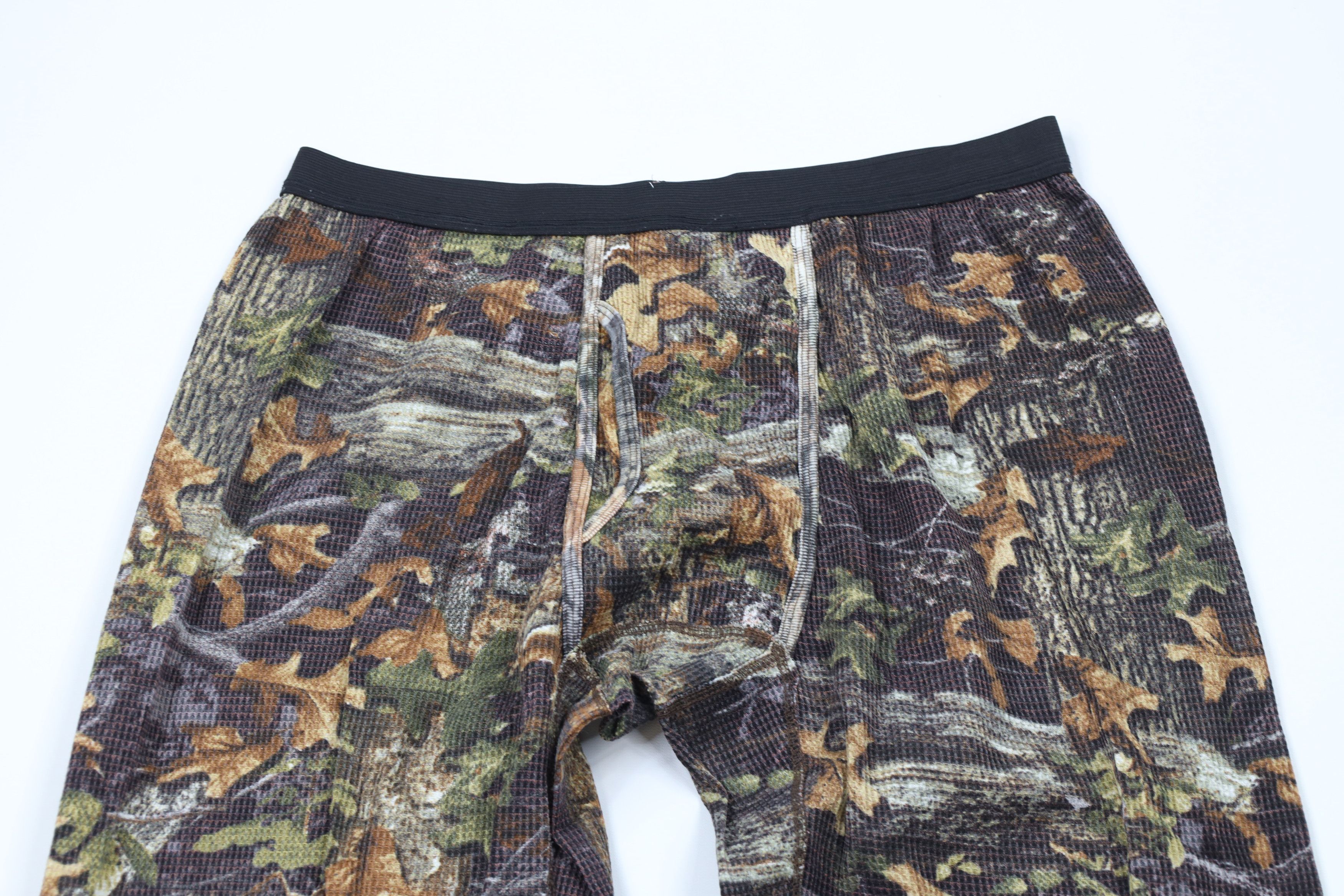 Vintage Vintage 90s Camouflage Thermal Waffle Knit Joggers Pants Size US 38 / EU 54 - 2 Thumbnail