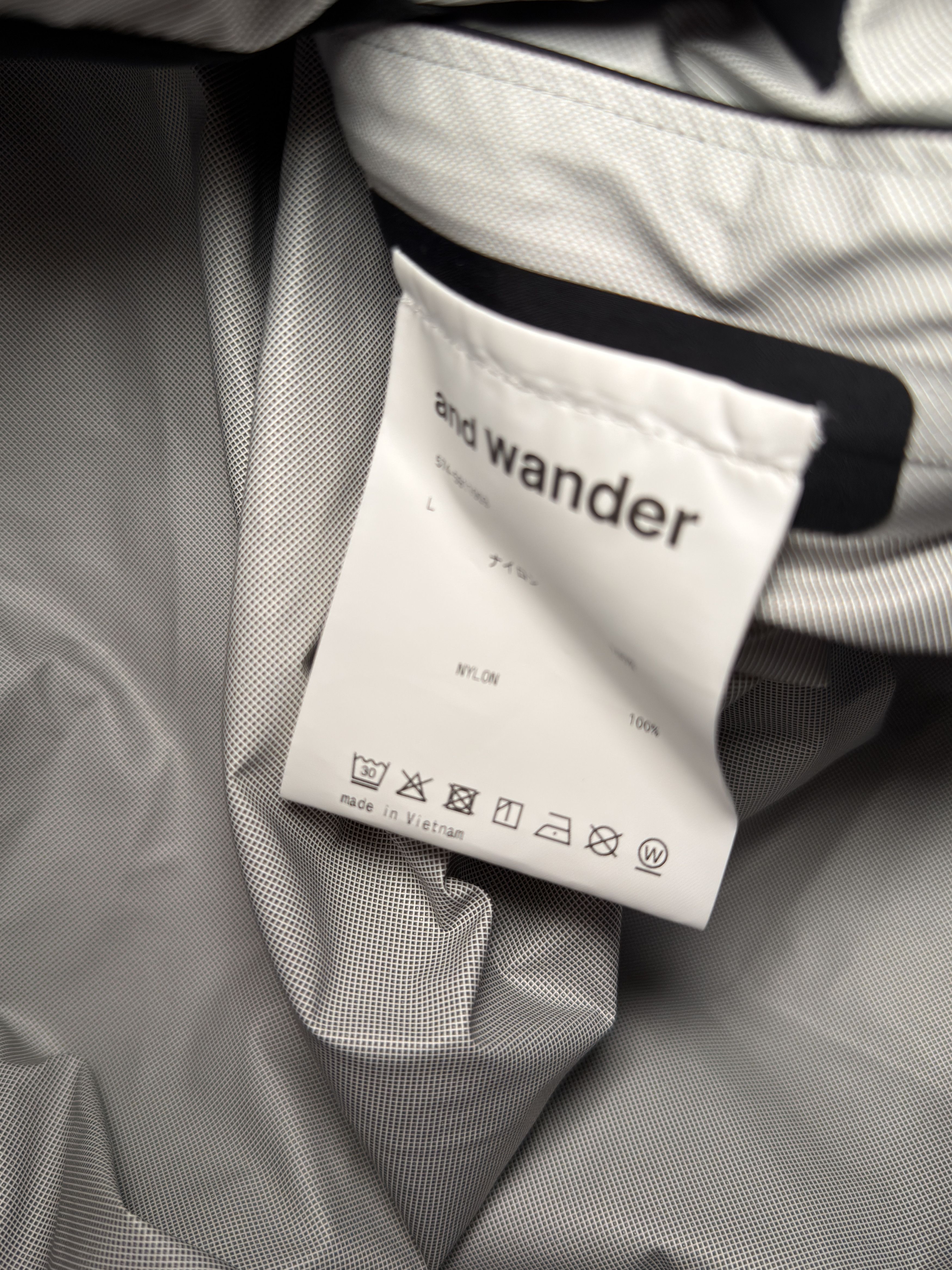 And Wander And Wander 2.5L Hiker Jacket Size US L / EU 52-54 / 3 - 2 Thumbnail