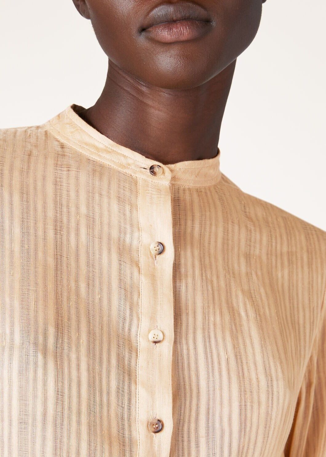 Loro Piana o1srvl11e0725 FAO0419 Olga Linen/Silk Shirt in Beige Size XS / US 0-2 / IT 36-38 - 3 Thumbnail