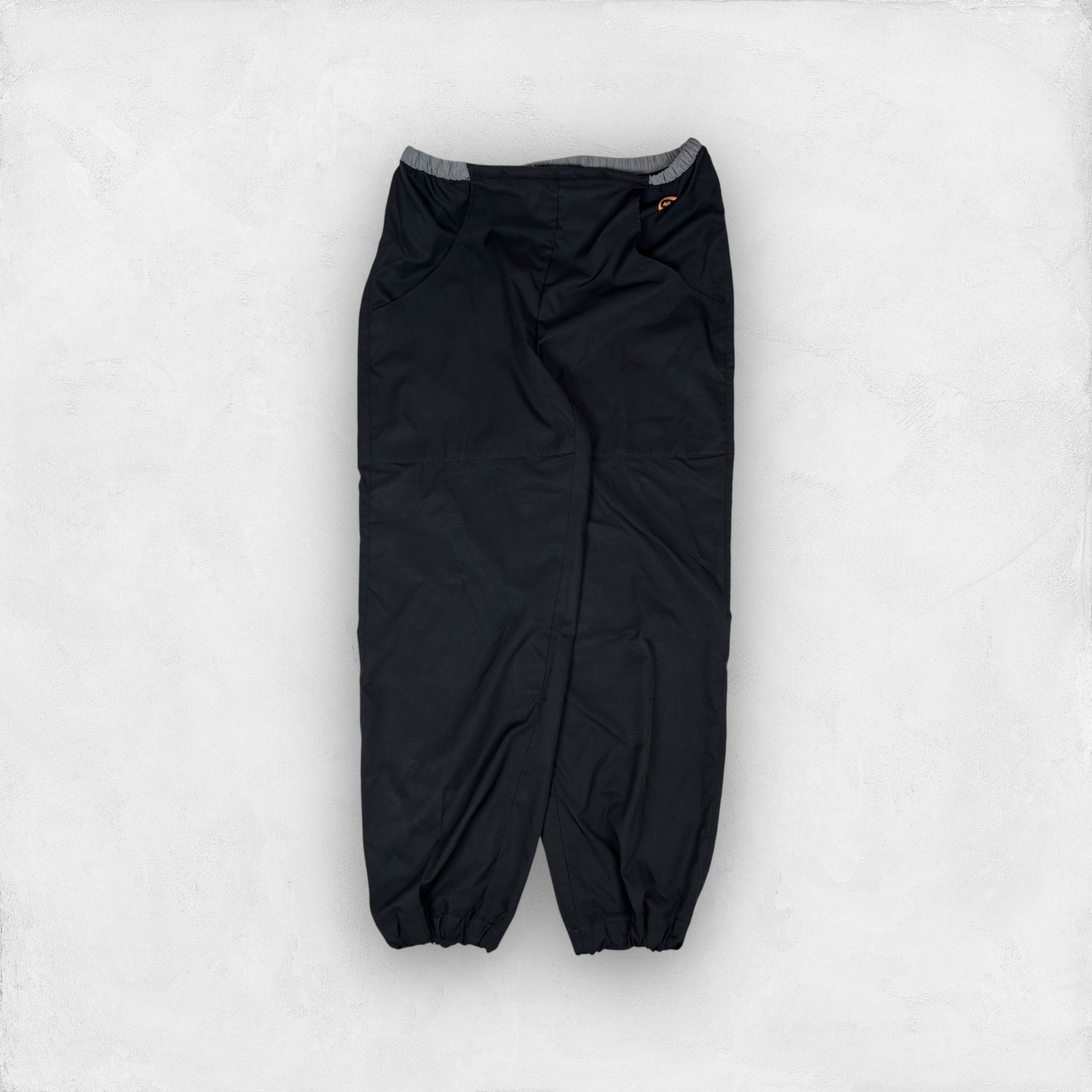 Nike × Vintage Nike Women Black Straight Leg Elastic Waist Pants Small(4-6) Size 27" / US 4 / IT 40 - 1 Thumbnail