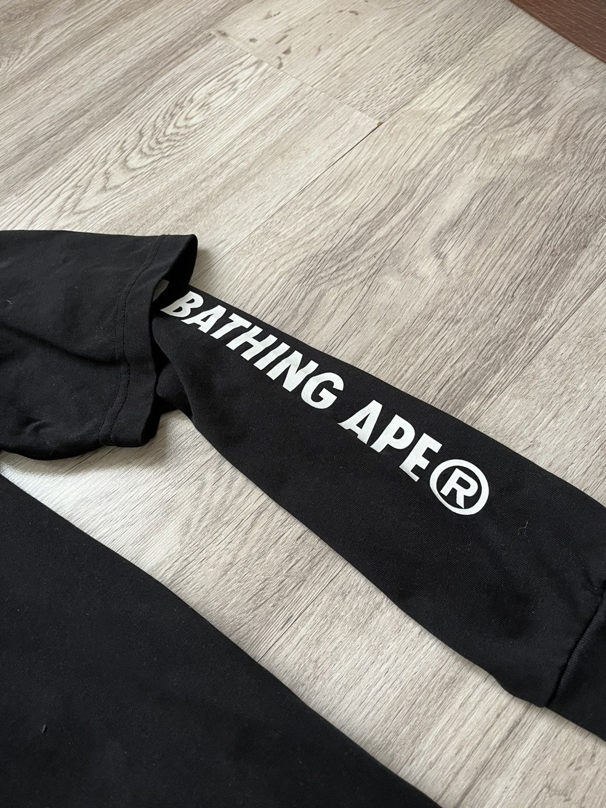 Aape A Bathing Ape Long Sleeve Tee Big Embroidered Logo Size US S / EU 44-46 / 1 - 6 Thumbnail