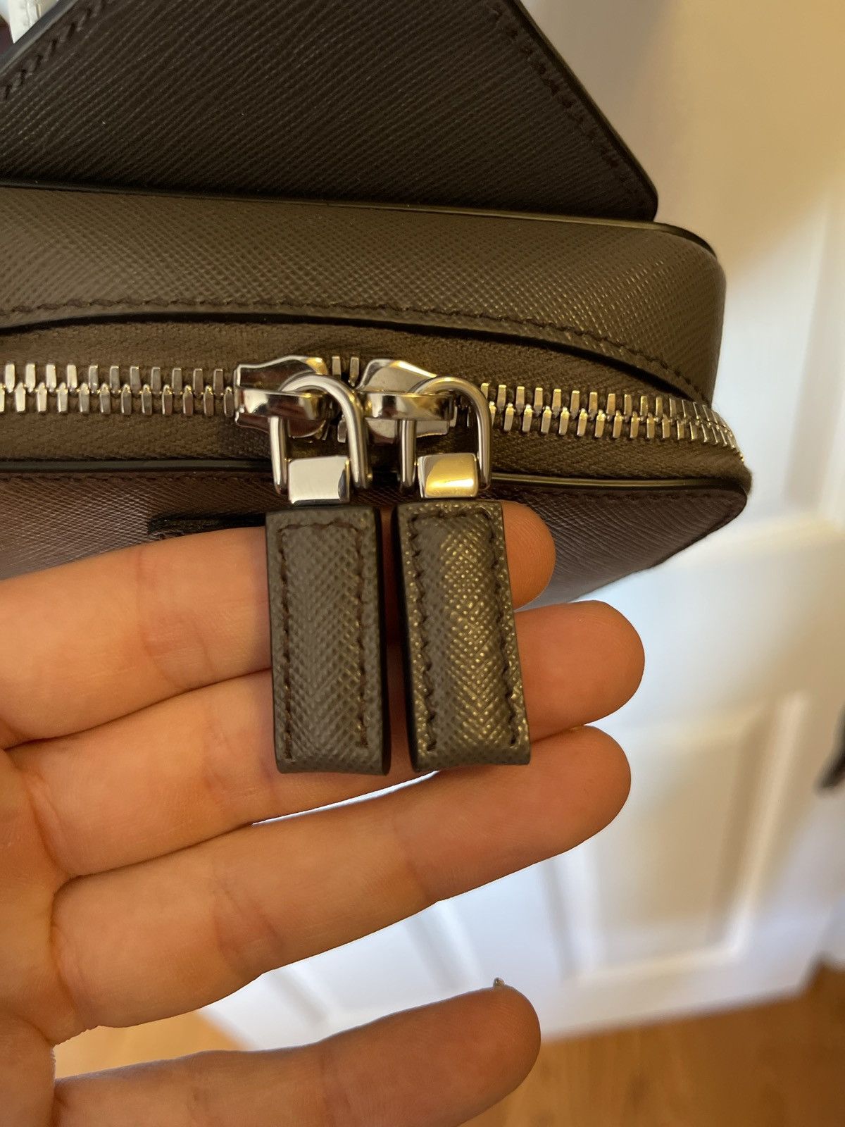 Prada Prada Grey leather cross body bag Size ONE SIZE - 8 Thumbnail