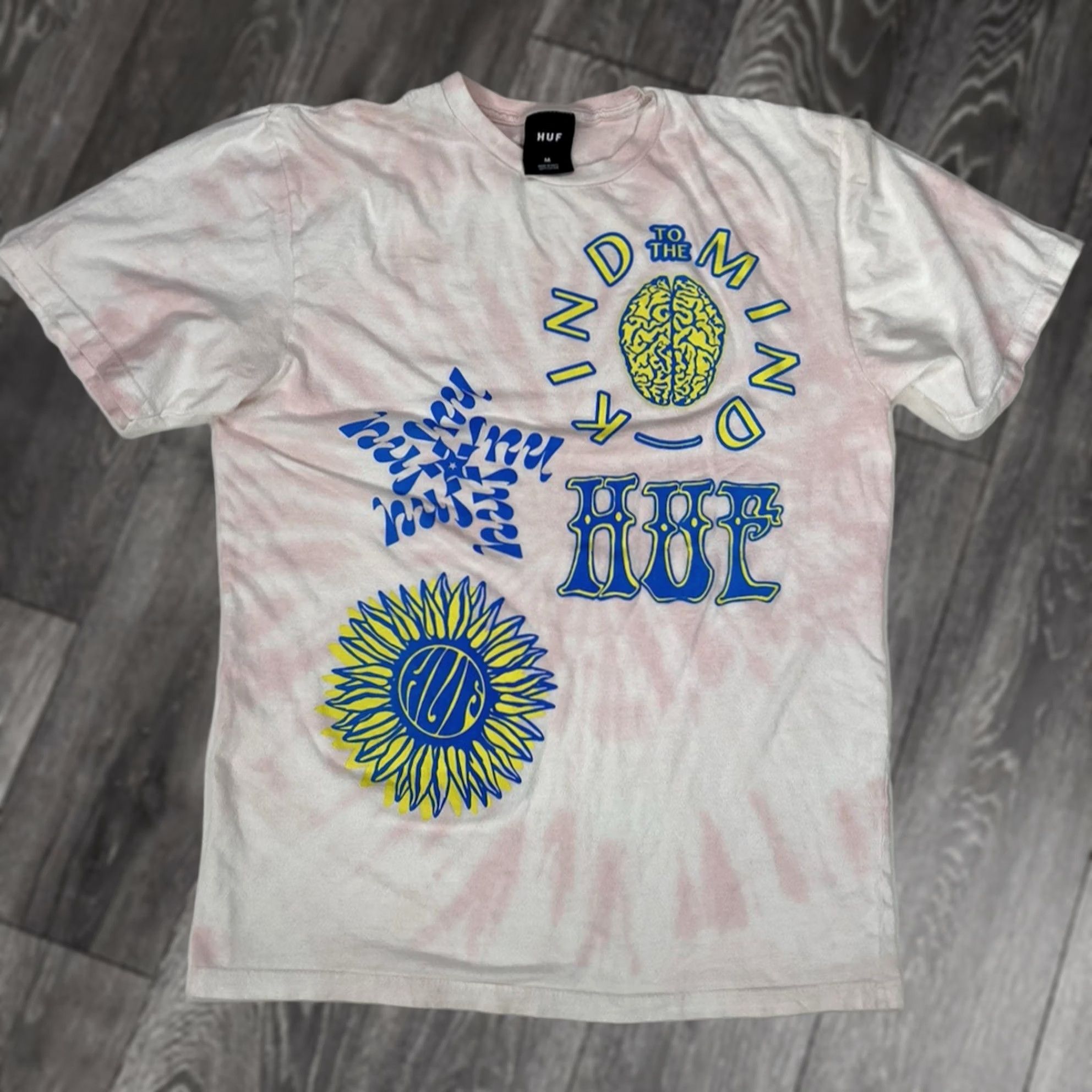 Huf VINTAGE? No can't assume vintage. HUF Shirt Men Medium Pink Tie Dye Graphic Short Sleeve Crew Neck All Seasons Art Logo 2010-2019 T-Shirt Size US M / EU 48-50 / 2 - 1 Thumbnail