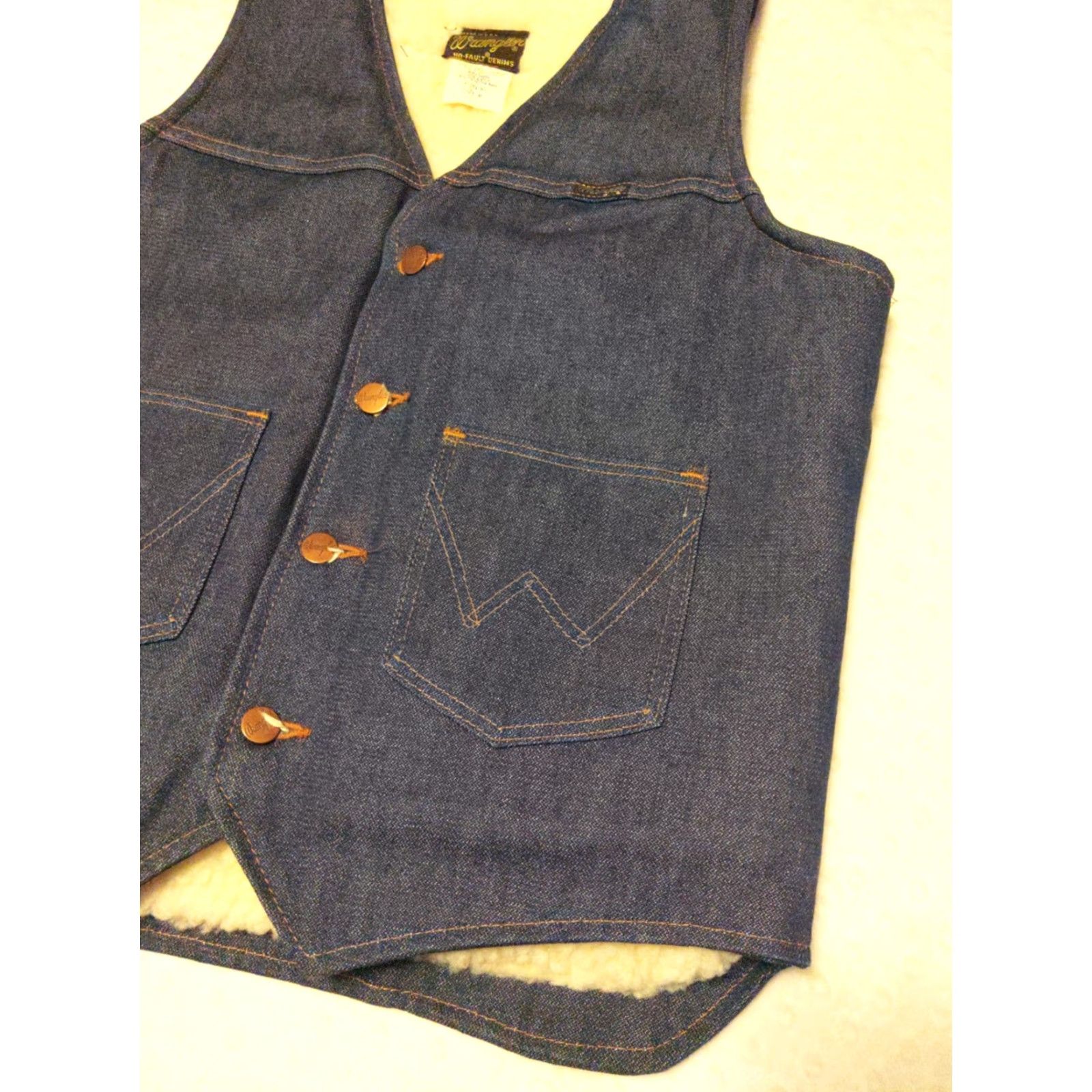 Wrangler VTG Wrangler Denim SHERPA Lined VEST Biker Western USA Medium M Mens Blue Cotton Denim Vest Size US 31 - 2 Thumbnail