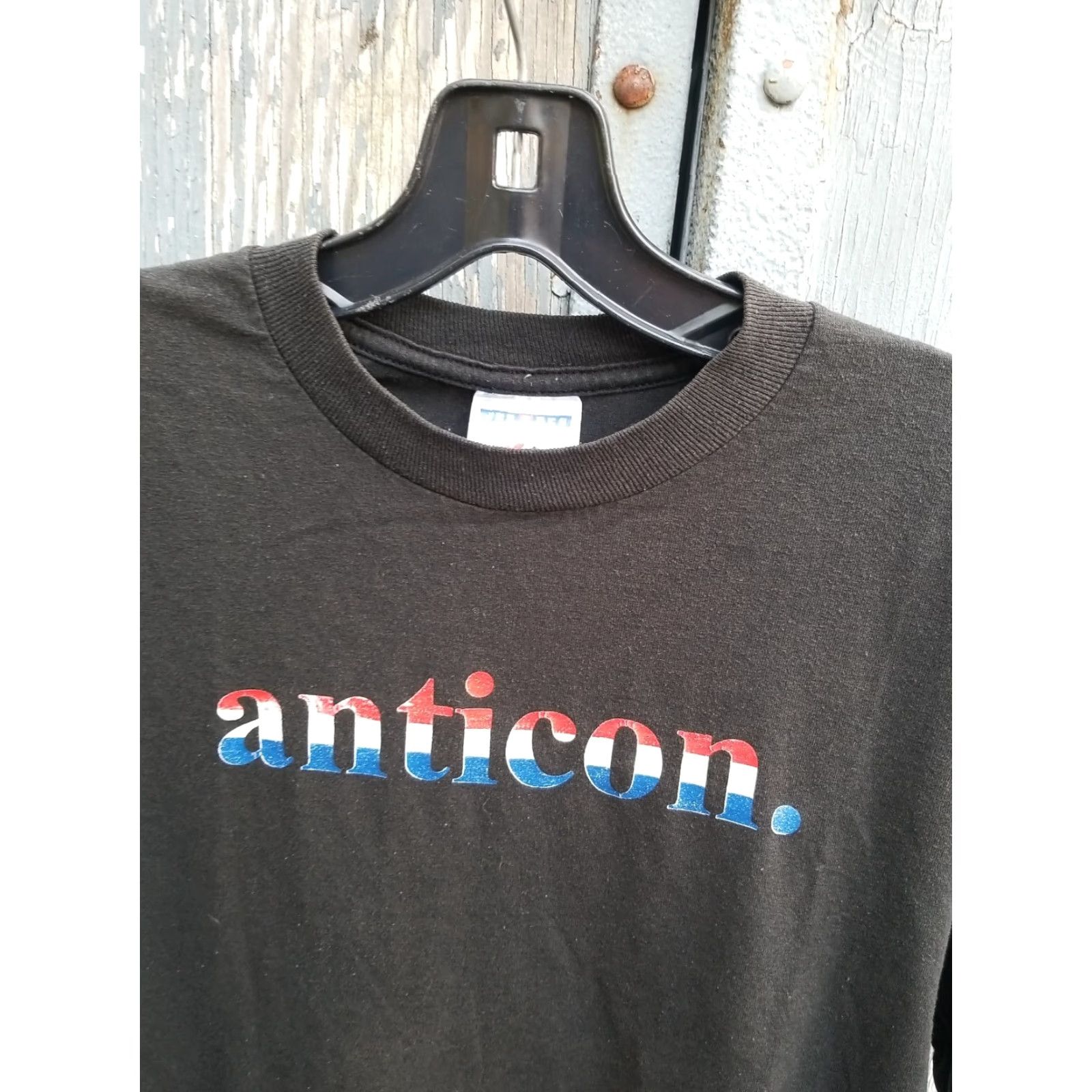 Jerzees VINTAGE ANTICON ADVERTISEMENT SHIRT MEDIUM Mens T-Shirt Black 90s Hip Hop Logo Distressed Fade Chest 20 Length 27.5 Size US M / EU 48-50 / 2 - 2 Thumbnail