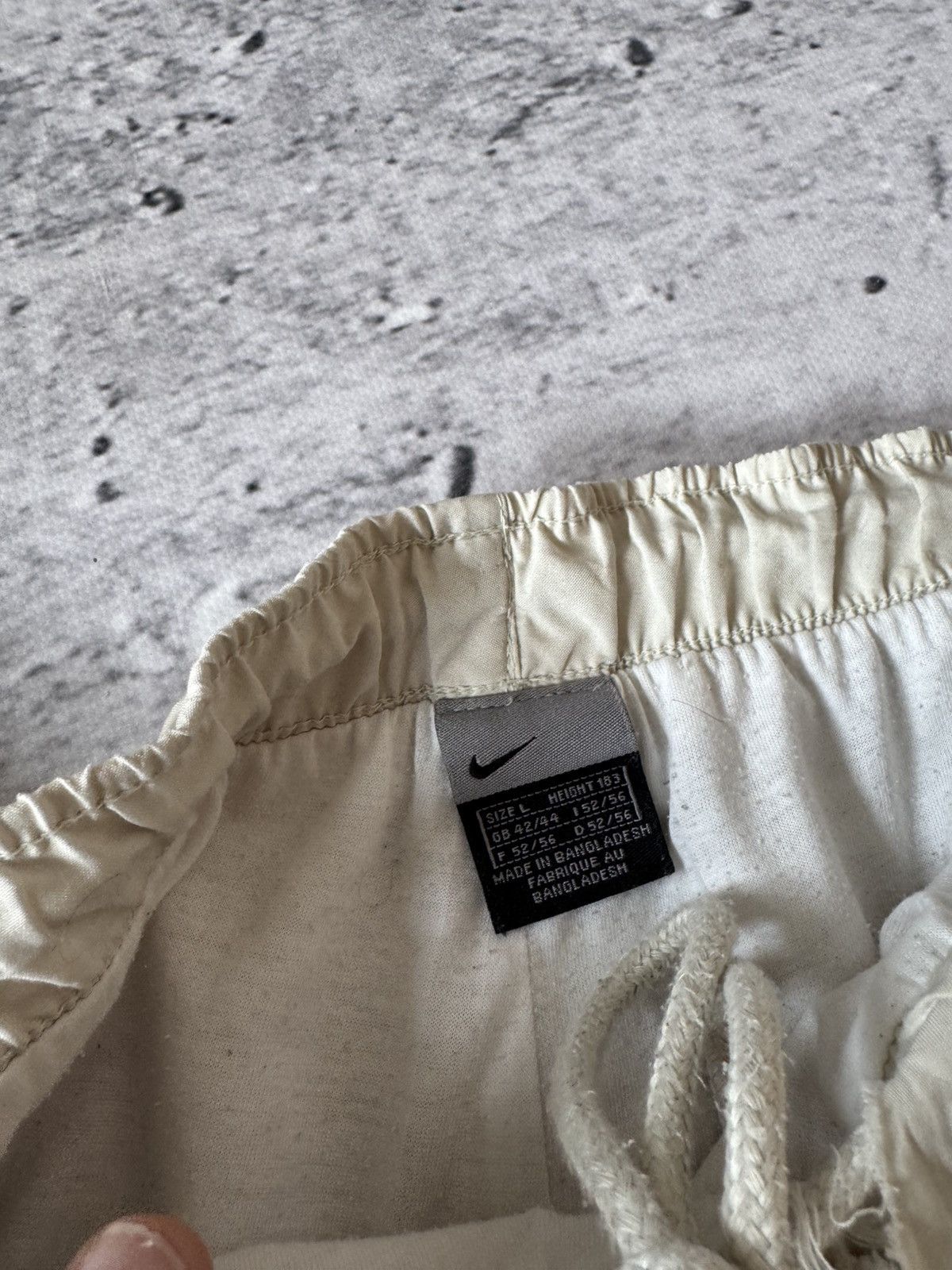 Nike × Vintage NIKE NYLON VINTAGE Y2K OVERSIZE BAGGY FIT PANTS SWEATPANTS Size US 34 / EU 50 - 7 Thumbnail