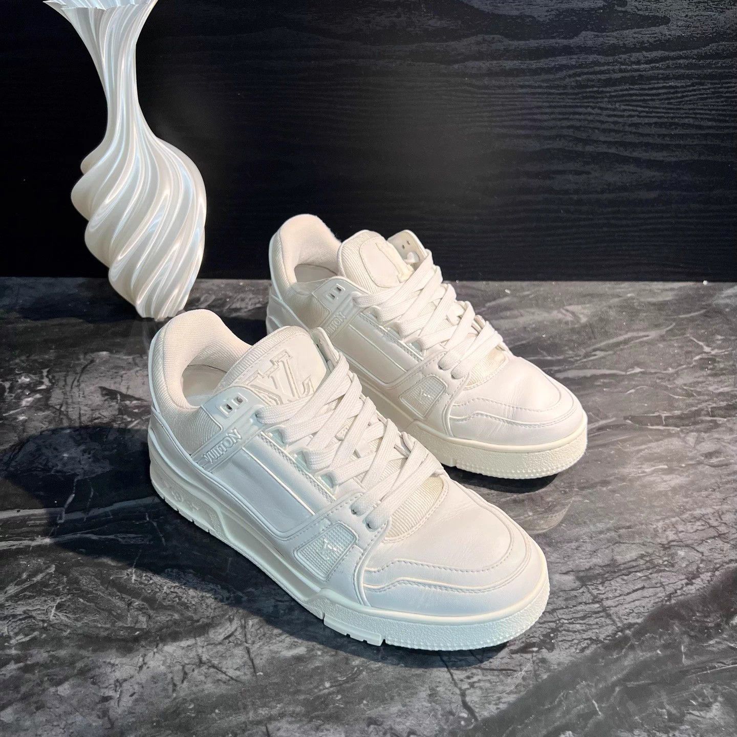 Louis Vuitton Trainer White Color Block Women's 38 98 New Size US 7 / IT 37 - 3 Thumbnail